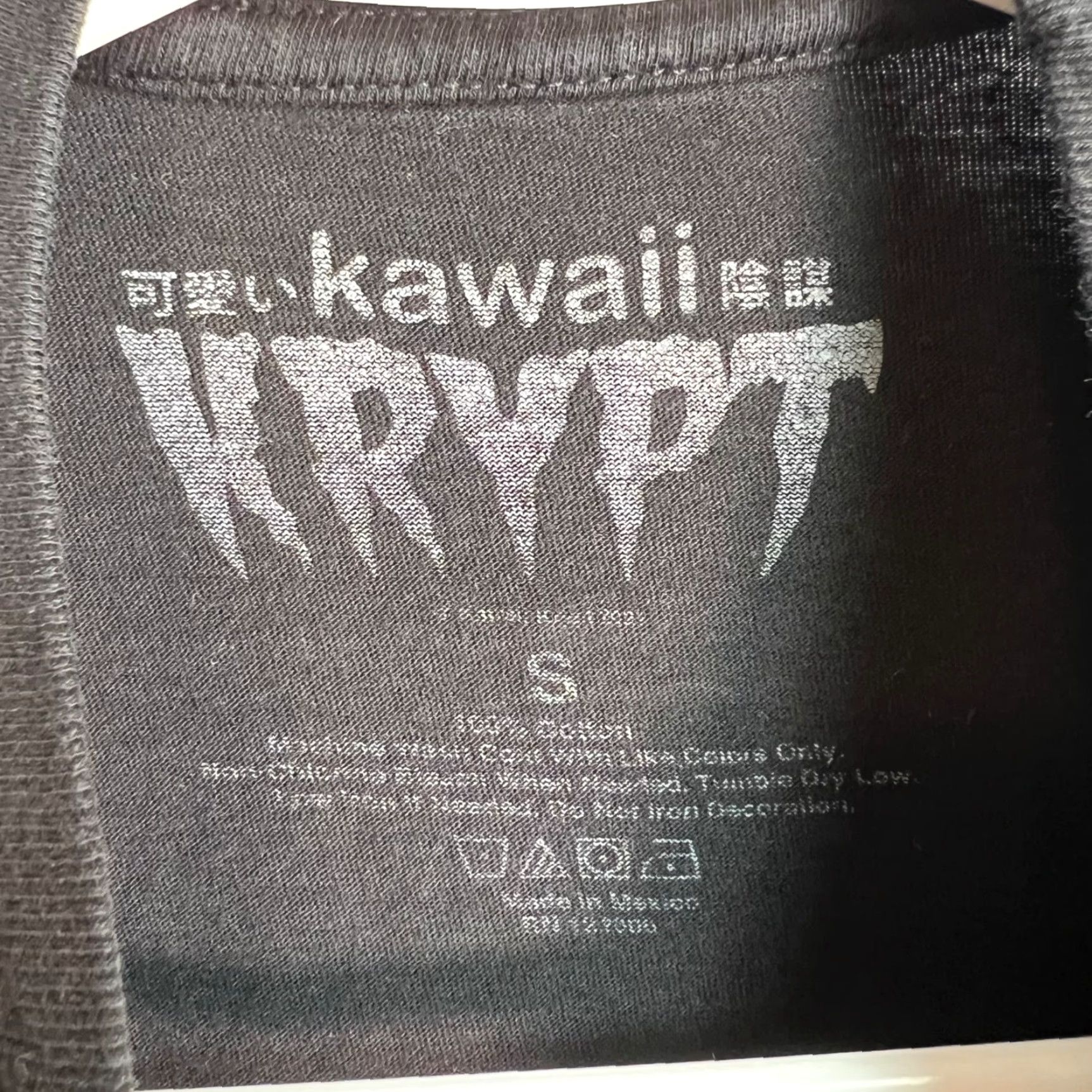 Vintage VINTAGE Kawaii Krypt Dead Inside Graphic Tee Shirt Womens Small Black 100% Cotton Size S / US 4 / IT 40 - 3 Thumbnail