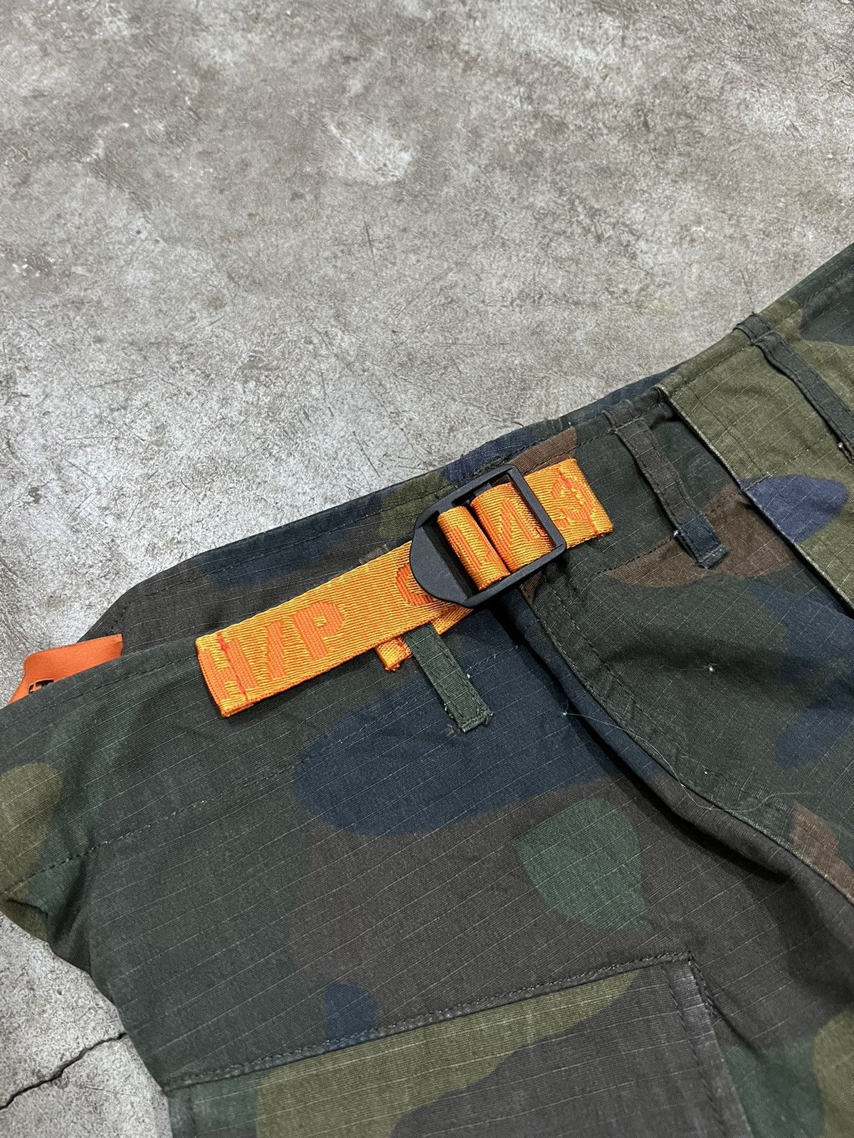Designer × Heron Preston Heron Preston Camo Cargo Pants Size US 32 / EU 48 - 6 Thumbnail