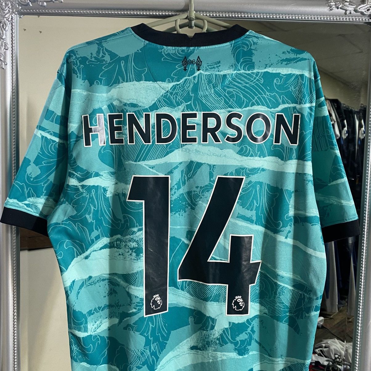 Nike Nike Liverpool Henderson sportswear soccer jersey Size US M / EU 48-50 / 2 - 2 Thumbnail