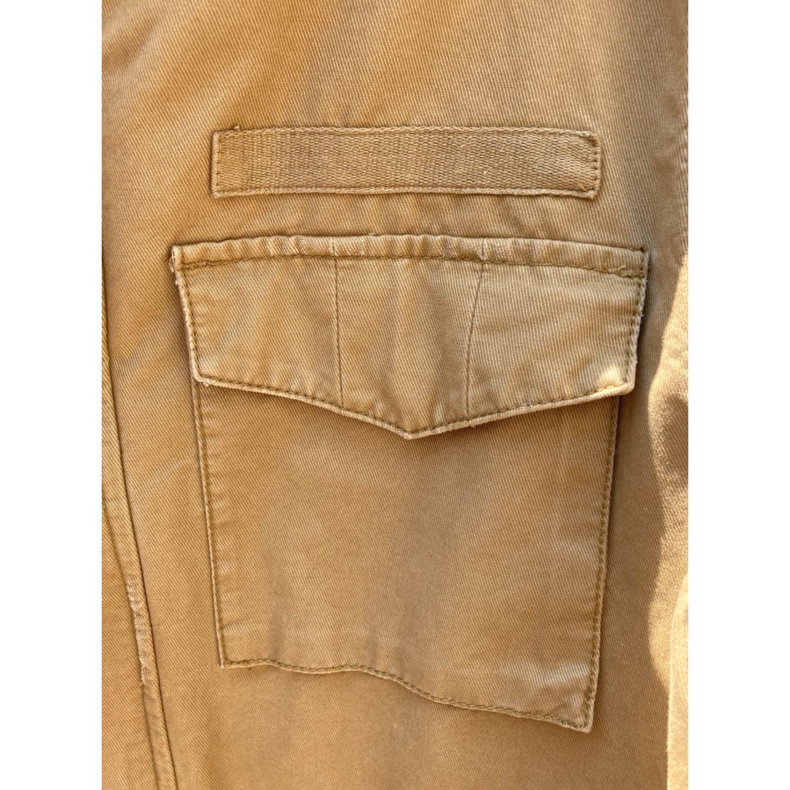 Eddie Bauer VINTAGE Eddie Bauer Field Jacket Men’s L Beige Khaki Canvas Epaulettes Pockets 4 Buttons 1990s Jacket Size US L / EU 52-54 / 3 - 6 Thumbnail