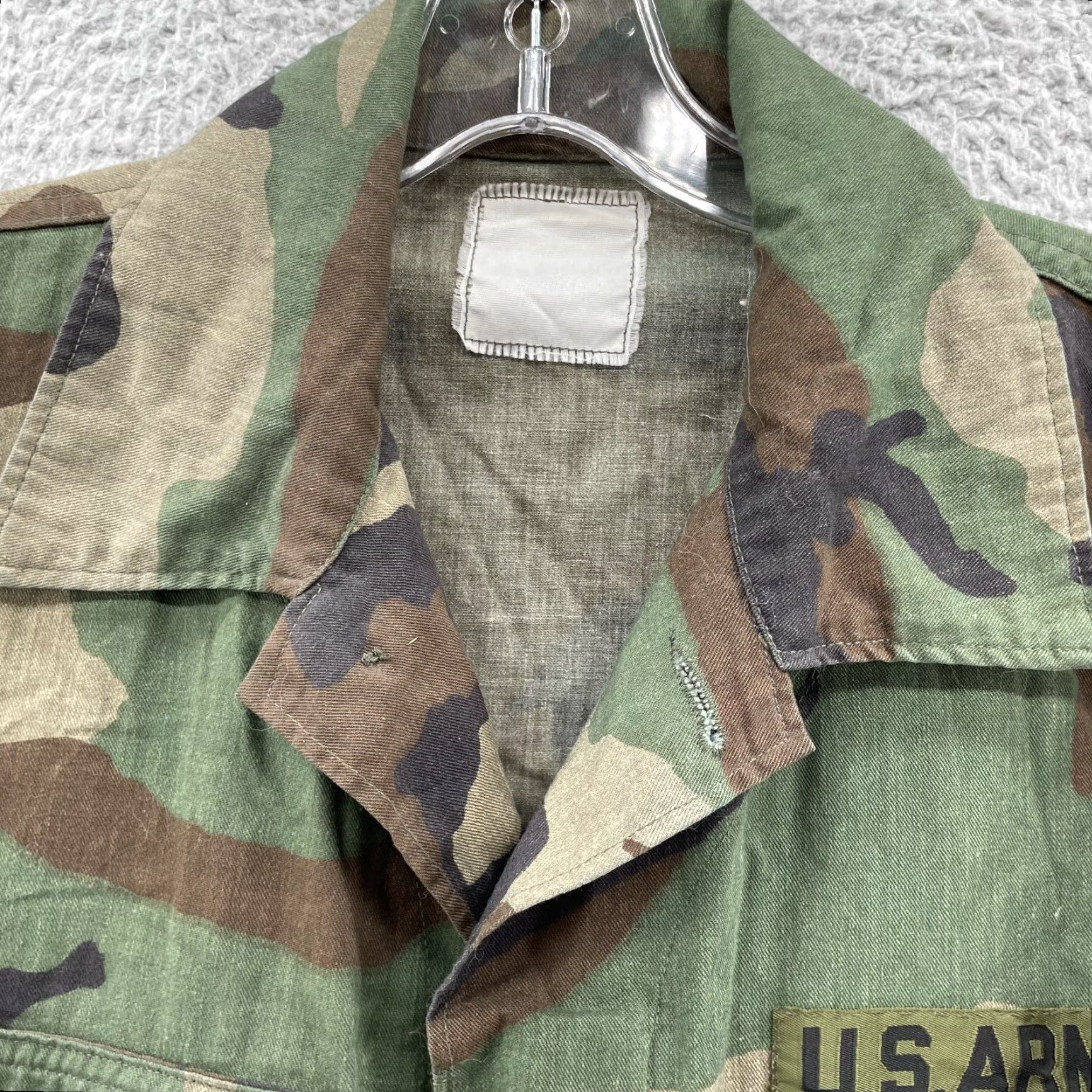 Vintage VINTAGE US Army Jacket Men's Camo Woodland Field Utility Barn Workwear Outdoor M Mens Size US M / EU 48-50 / 2 - 4 Thumbnail