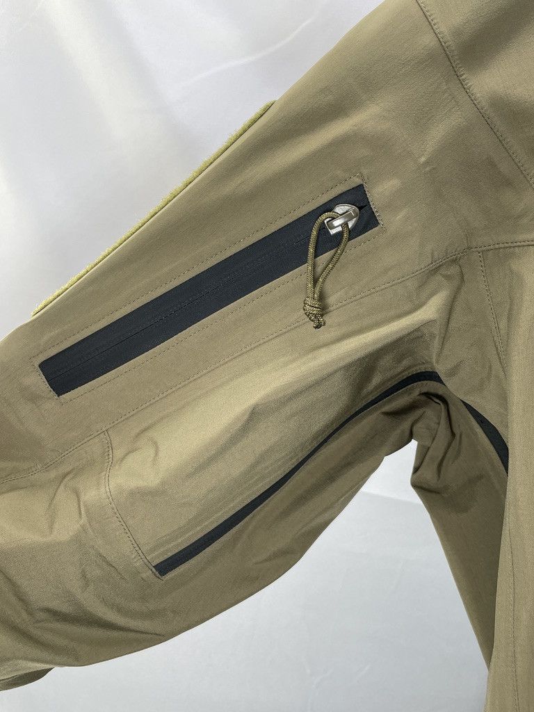 Arc'teryx ARCTERYX LEAF Alpha Gen 1 Crocodile Gore Tex Jacket Size US M / EU 48-50 / 2 - 7 Thumbnail