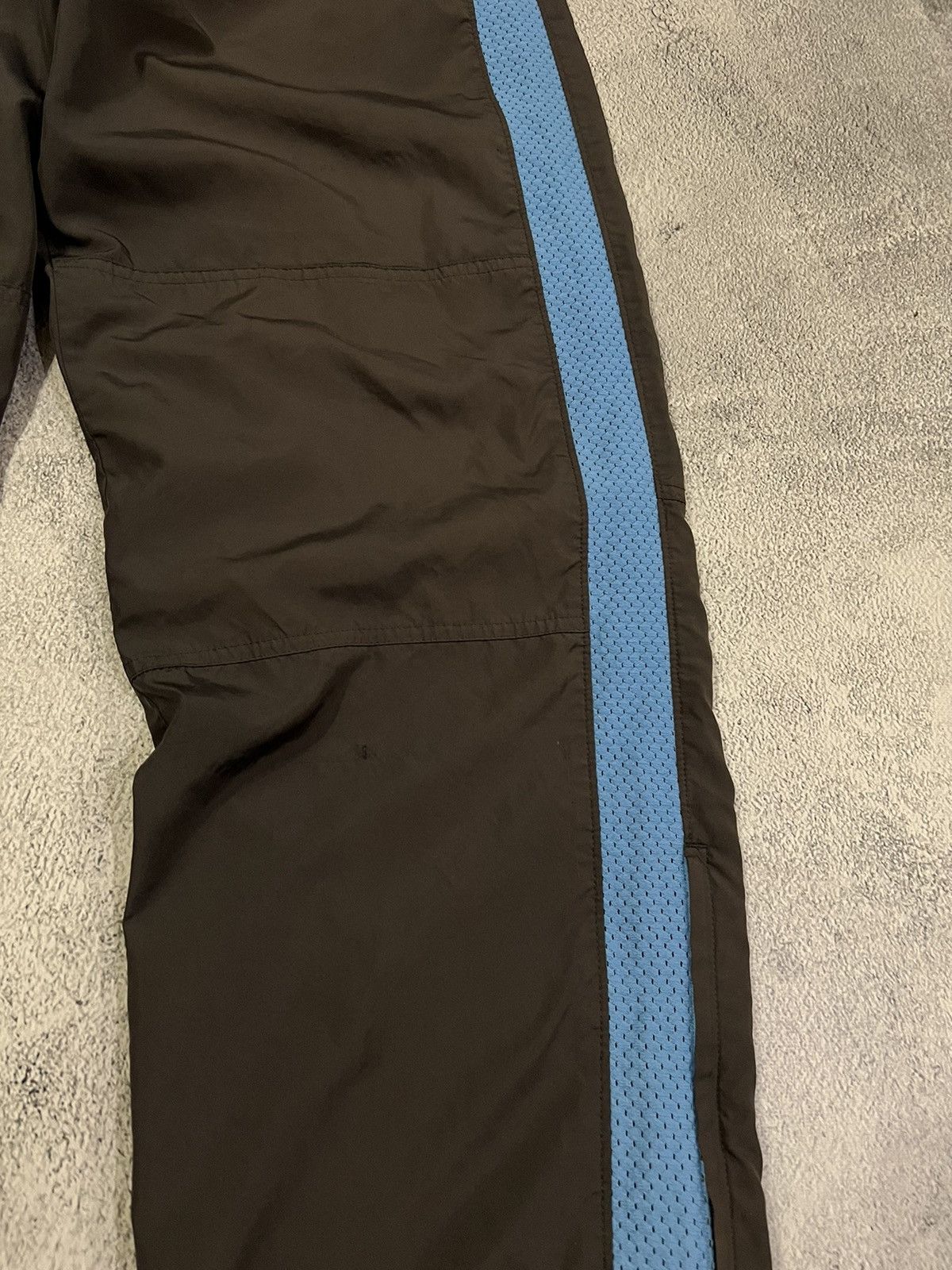 Vintage Vintage Y2k Nike Nylon Drill Track Pants 00’s Size US 32 / EU 48 - 6 Thumbnail
