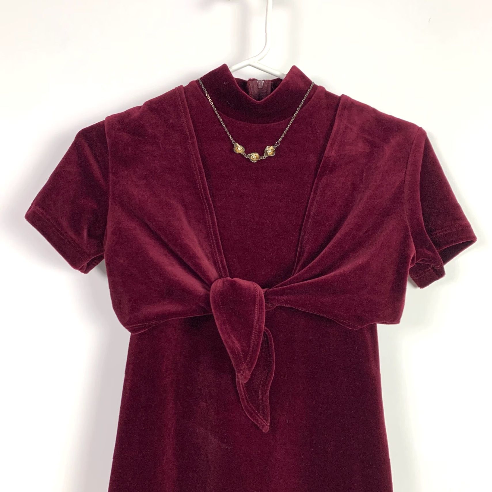 Vintage VINTAGE Rose Cottage Burgundy Velvet Velour Dress 10 Attached Necklace Sleeveless Turtleneck Zip Long 90s Adults Teens Women Size L / US 10 / IT 46 - 2 Thumbnail