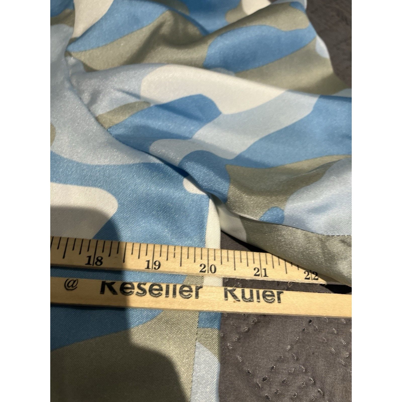 DKNY DKNY Women's M balloon sleeve blue camo blouse NWT Size M / US 6-8 / IT 42-44 - 5 Thumbnail
