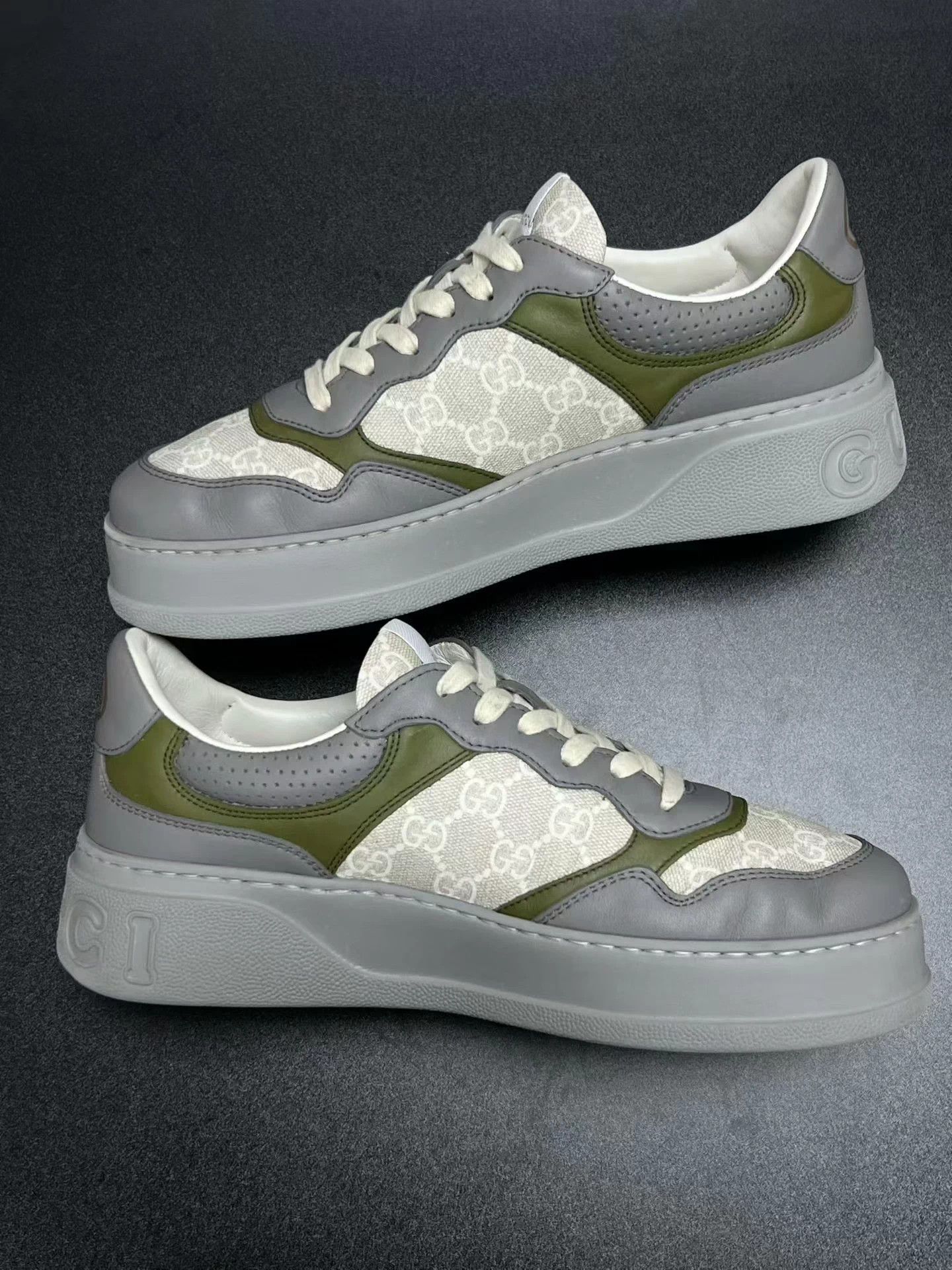 Gucci GUCCI Chunky "Cookie" Sneakers Wht/Bl/Green 41 Worn Once Size US 8 / EU 41 - 6 Thumbnail