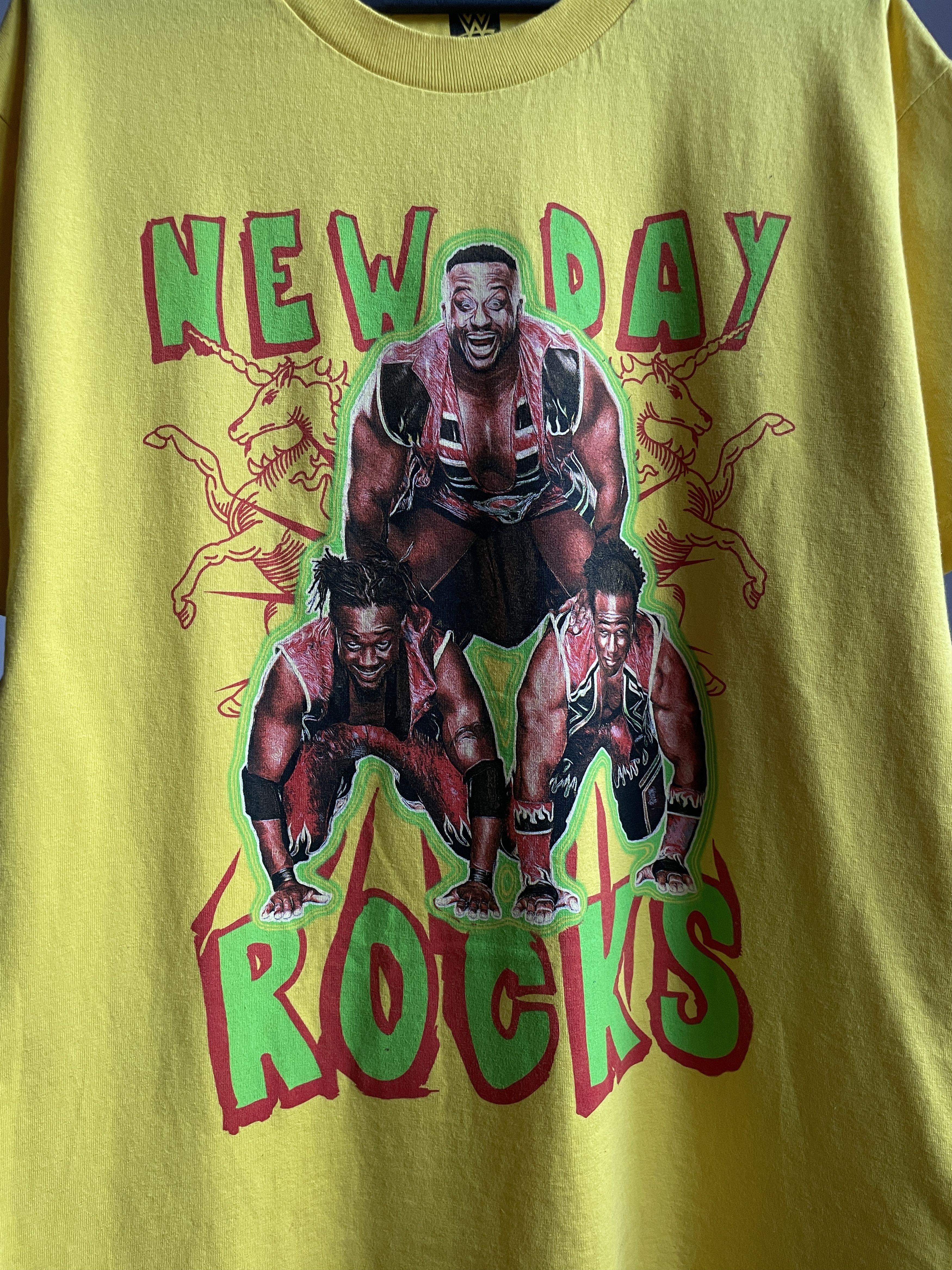 Vintage WWE Big E Xavier Woods Kofi "New Day Rocks" Vintage T-Shirt Size US L / EU 52-54 / 3 - 3 Thumbnail