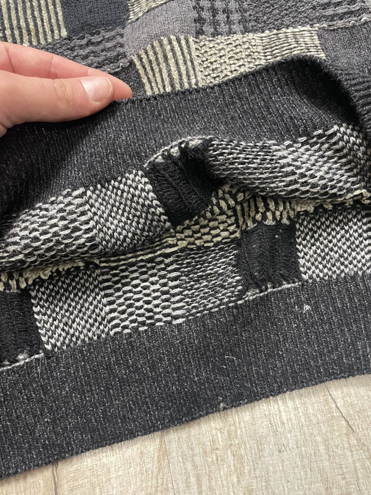 Ermenegildo Zegna Ermenegildo Zegna Knitwear Rhomb Wool Crew neck sweater Size US XL / EU 56 / 4 - 17 Thumbnail