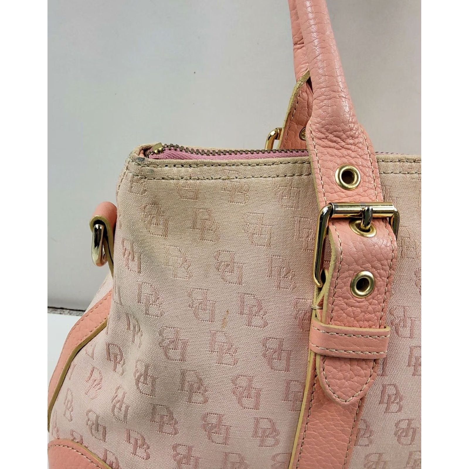 Dooney & Bourke Dooney & Bourke Signature Satchel Handbag Purse Light Pink Leather Trim Size ONE SIZE - 7 Thumbnail