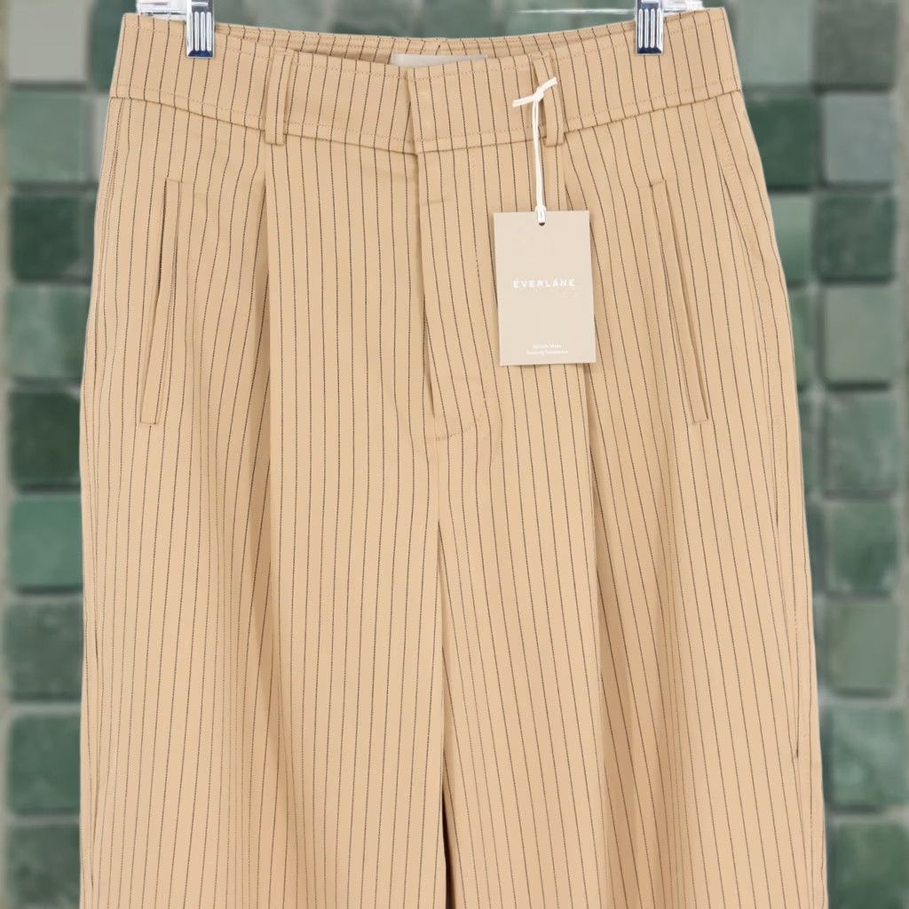 Everlane EVERLANE Women’s Pinstripe Wide-Leg Pleated Pants 6S Tan Beige Dress Pants Workwear Casual Business Size 28" / US 6 / IT 42 - 1 Thumbnail