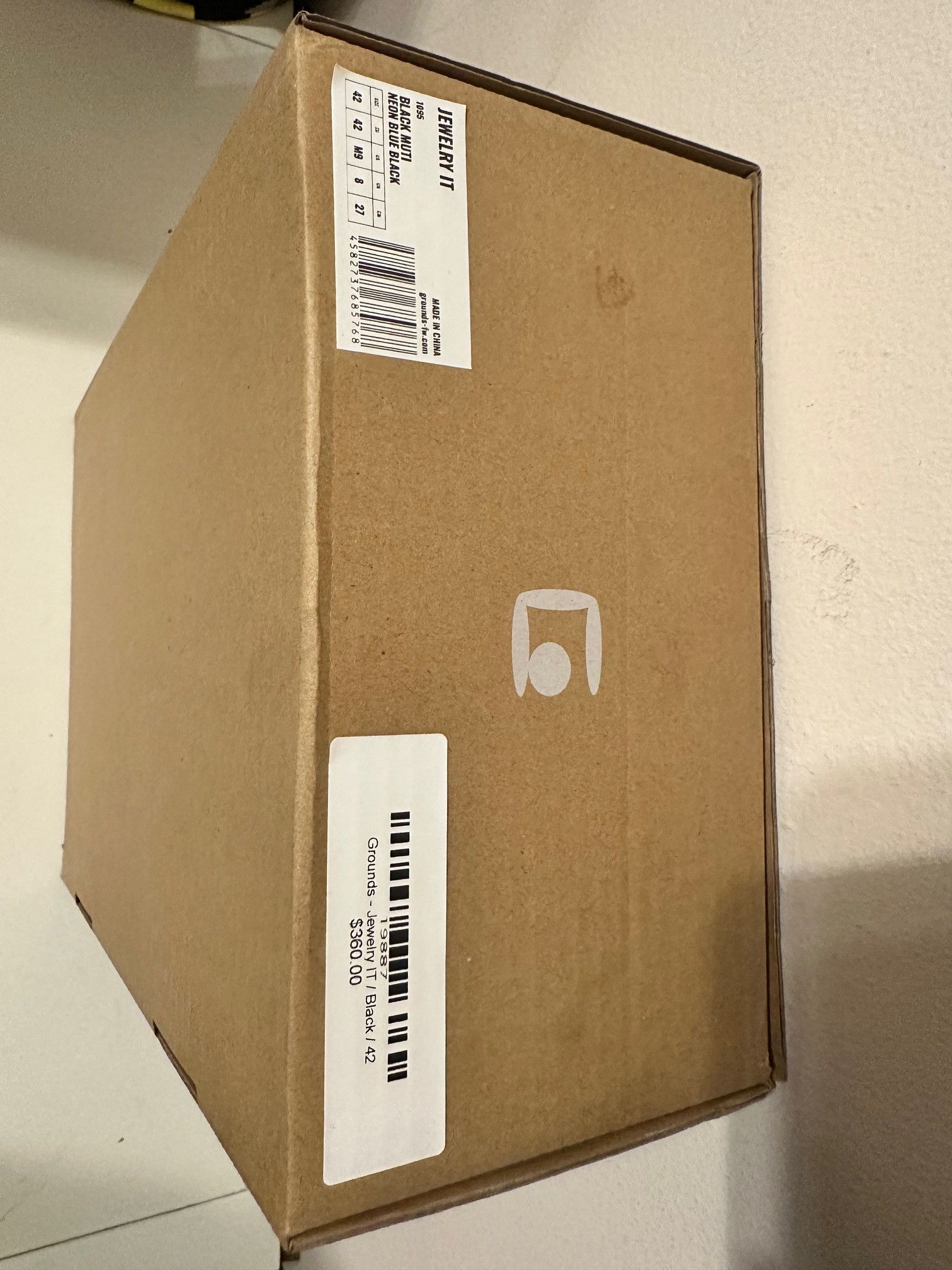 Other Grounds "Jewelry IT" mens sneaker Brand New Size US 9 / EU 42 - 9 Thumbnail