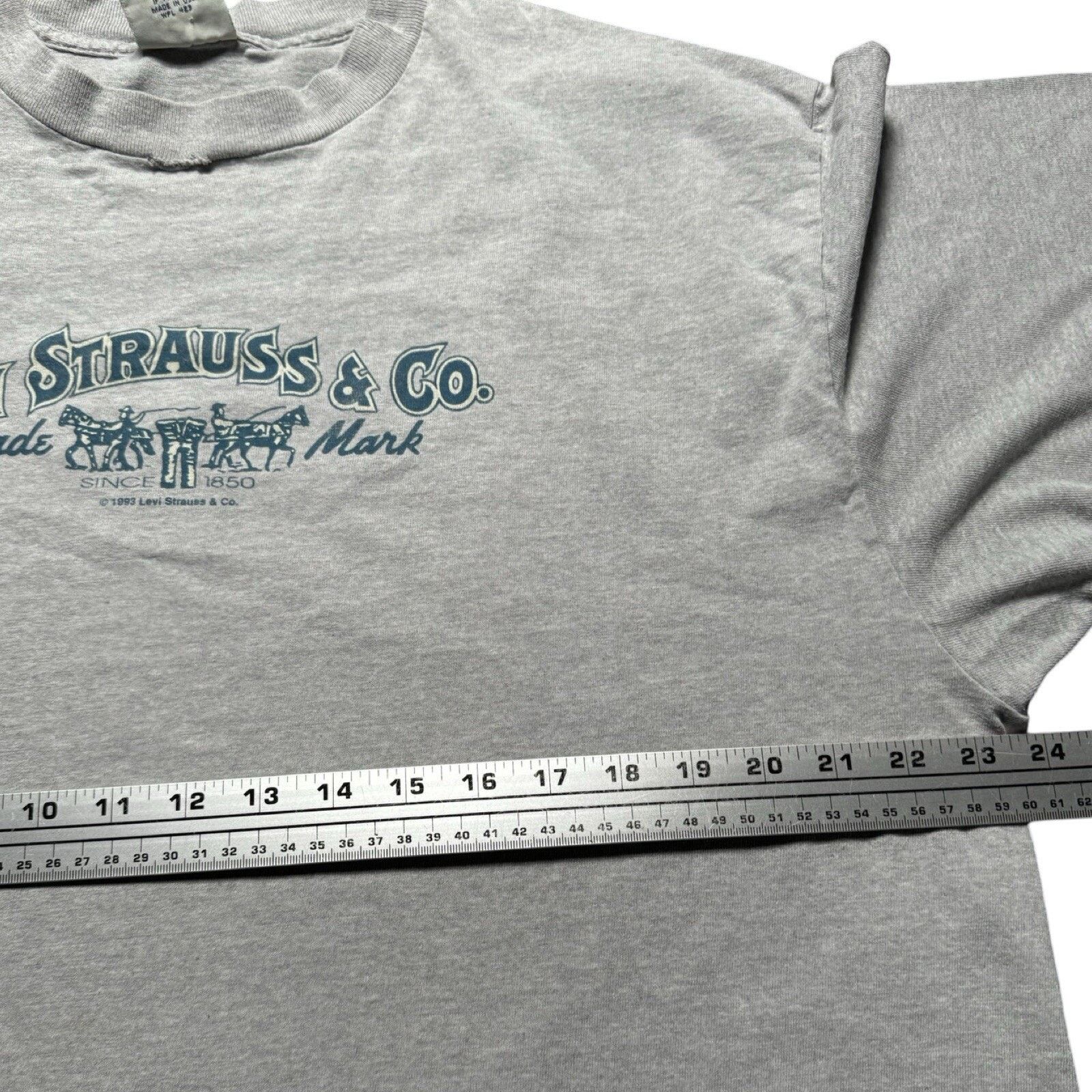 Levi's Vintage Levi's Levi Strauss 1993 Graphic T Shirt Grey USA XL Size US XL / EU 56 / 4 - 5 Thumbnail