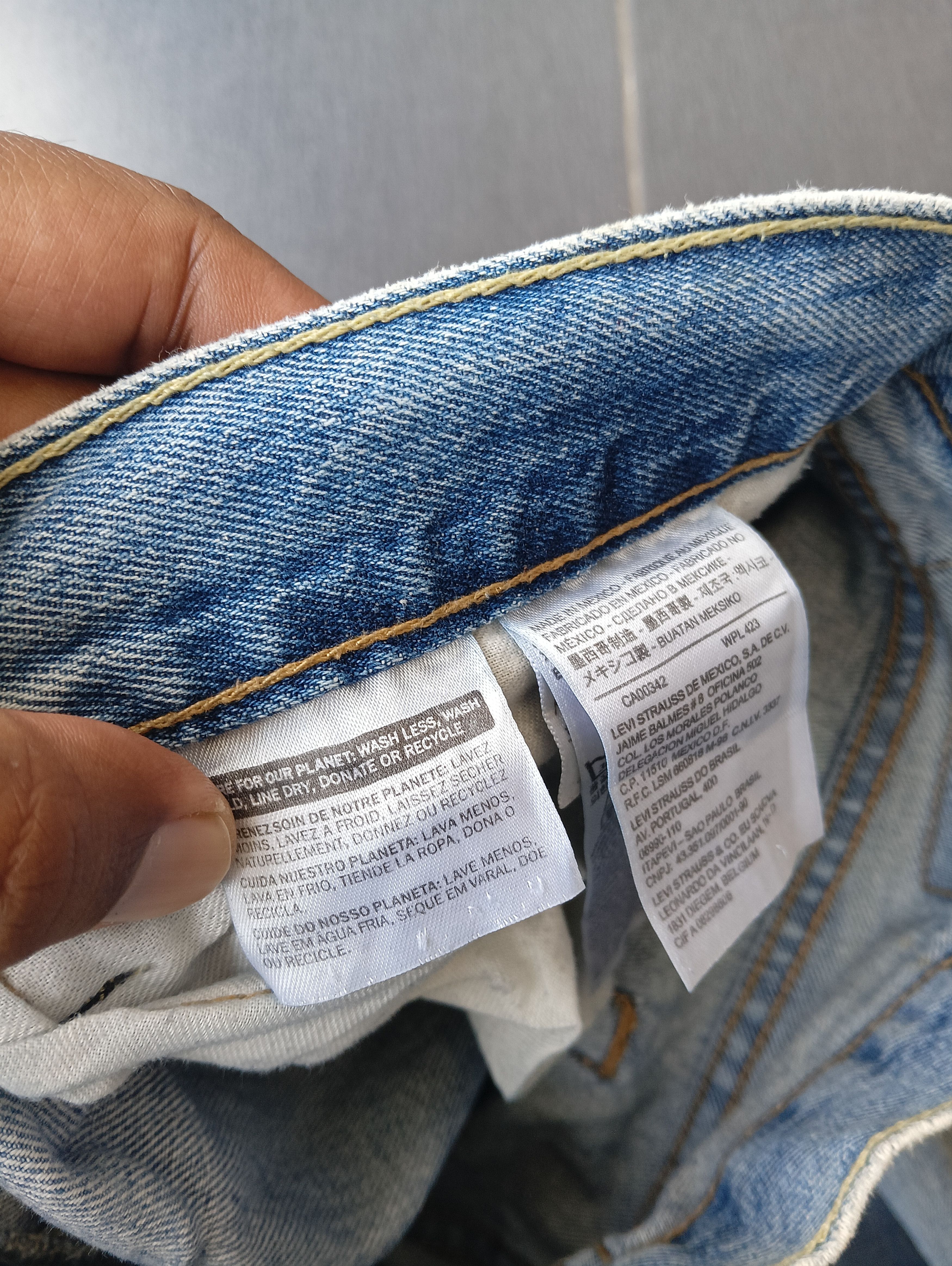 Levi's vintage levis jeans distressed size 35 Size US 35 - 7 Thumbnail