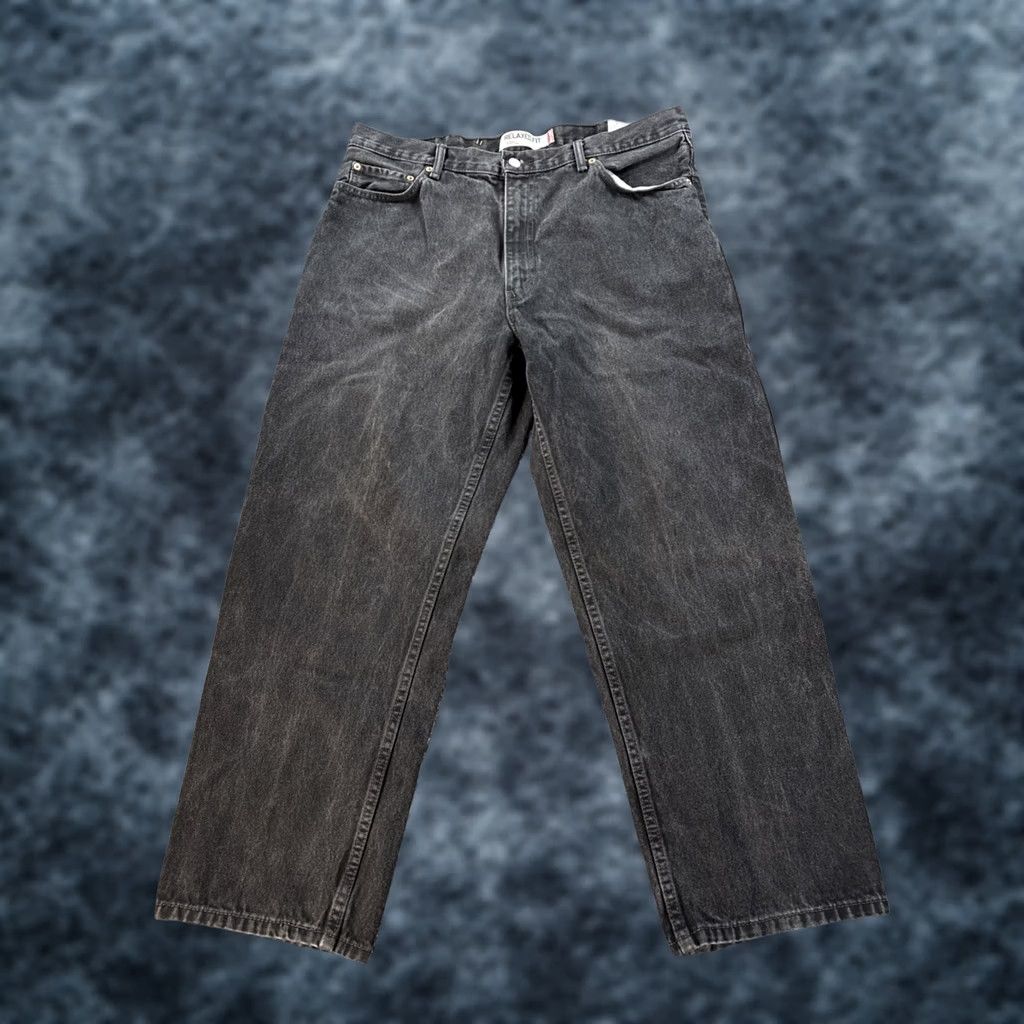Levi's VINTAGE Levi's 550 Jeans Men's 38x28 Black Distressed Baggy Wide Skate Denim 90s Grunge Mens Size US 38 / EU 54 - 1 Thumbnail