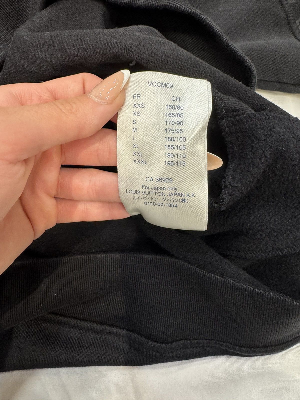 Louis Vuitton Louis Vuitton Monogram Circle Cut Hoodie XL Size US XL / EU 56 / 4 - 3 Thumbnail
