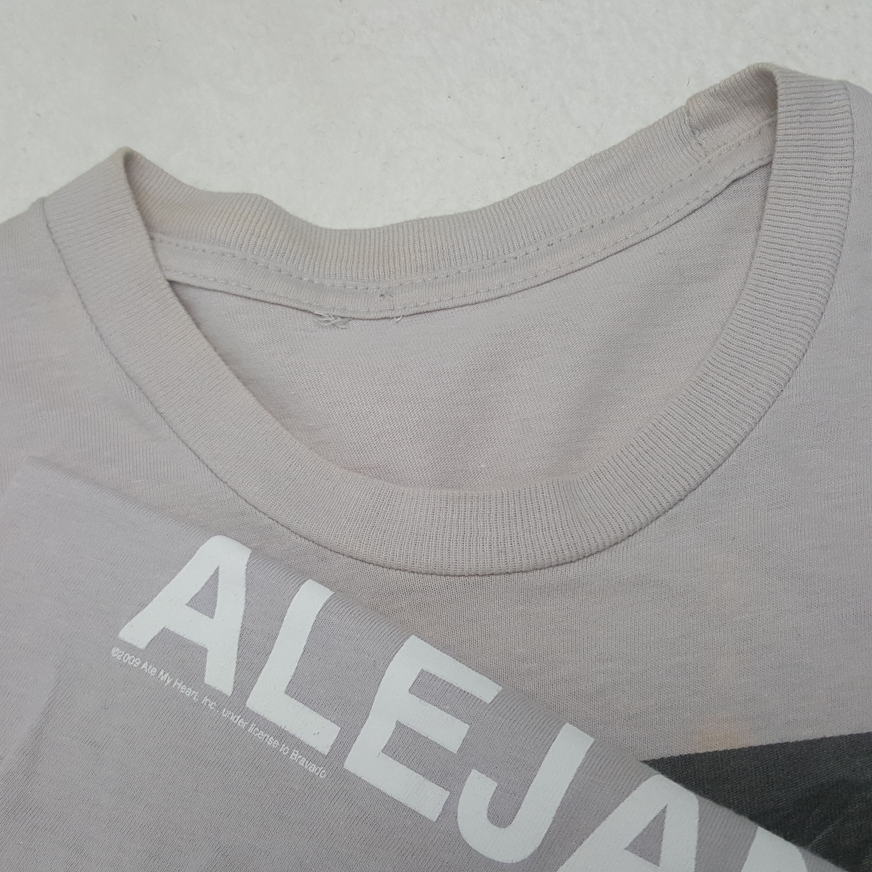 Band Tees Vintage Lady Gaga Alejandro Singer Tour Tshirt RR28 Size US M / EU 48-50 / 2 - 6 Thumbnail