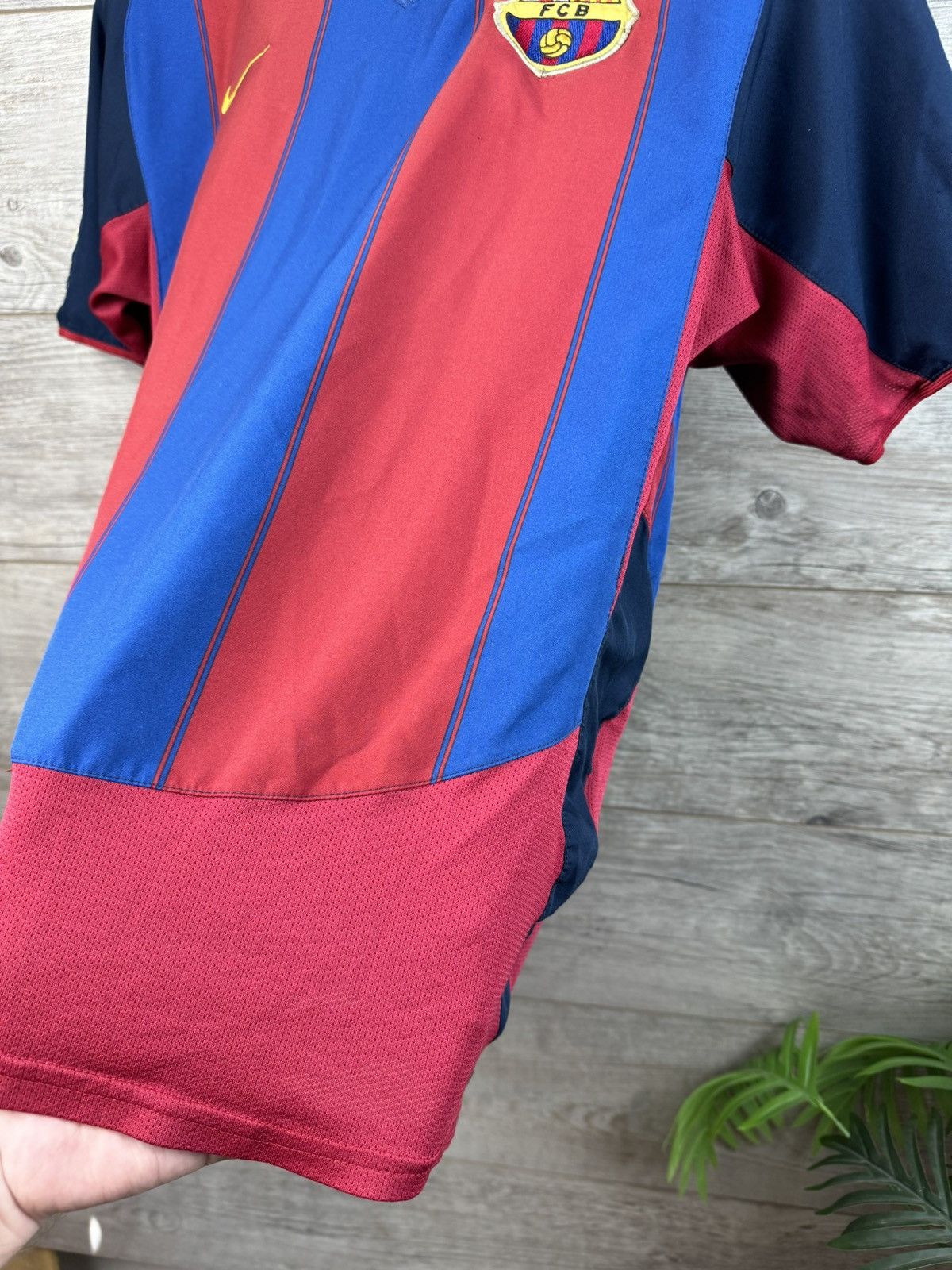 Nike Barcelona FC Nike 2003/04 Izagaren 7 Vintage Football Shirt Size US S / EU 44-46 / 1 - 17 Thumbnail