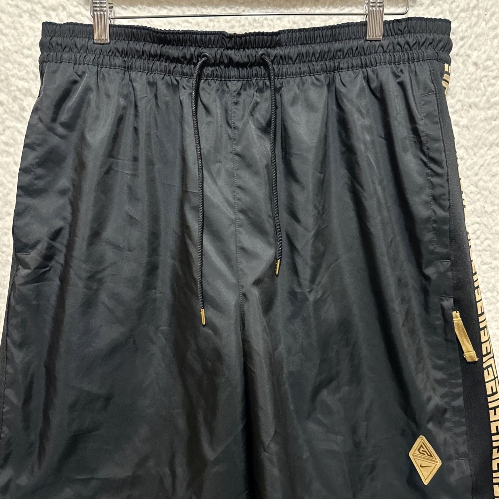 Nike Nike Coming to America Basketball Shorts Nike CQ6313-010 Men Black XXL Size US 39 - 4 Thumbnail