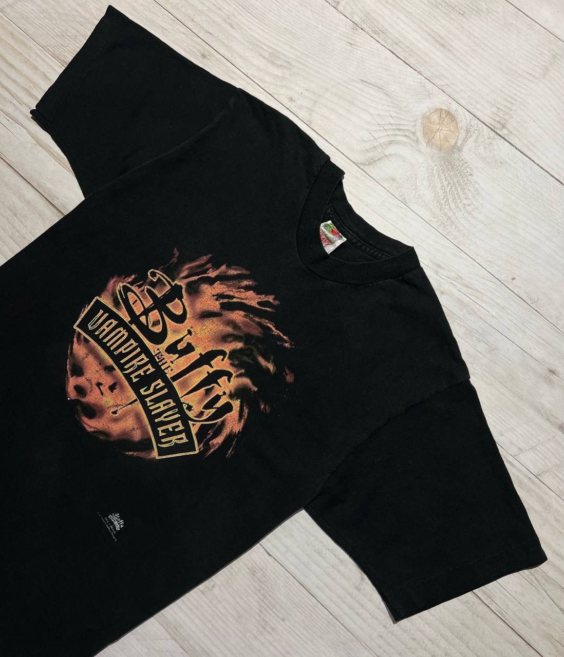 Vintage Vintage 1998 Buffy The Vampire Slayer T-Shirt Size US M / EU 48-50 / 2 - 2 Thumbnail