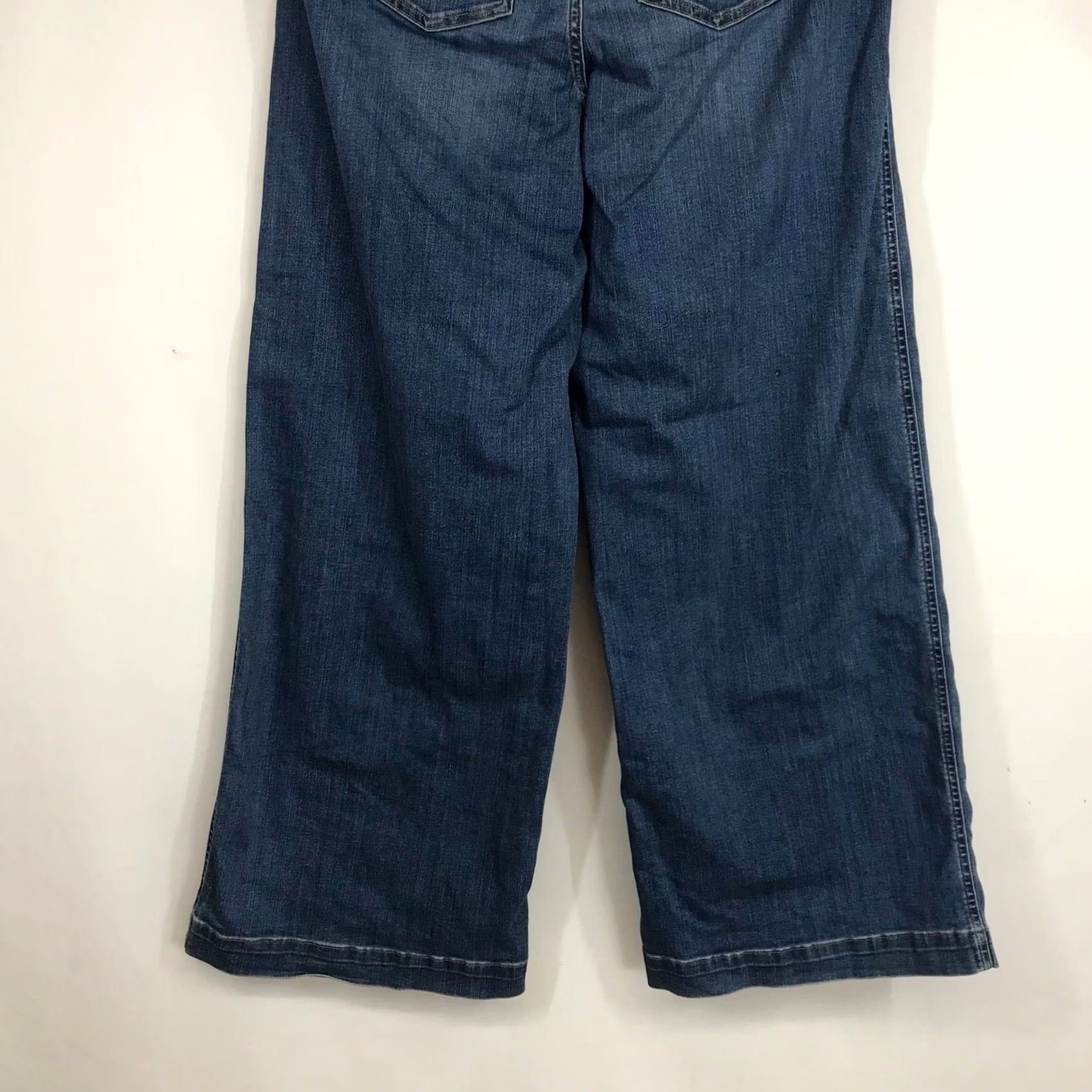 Spanx Spanx Wide Leg Pintuck Jeans Medium Wash Blue Pull On 1X Tall Plus Size Shaping Stretch Pockets High Rise Vintage? No Size 40" / US 18 - 6 Thumbnail