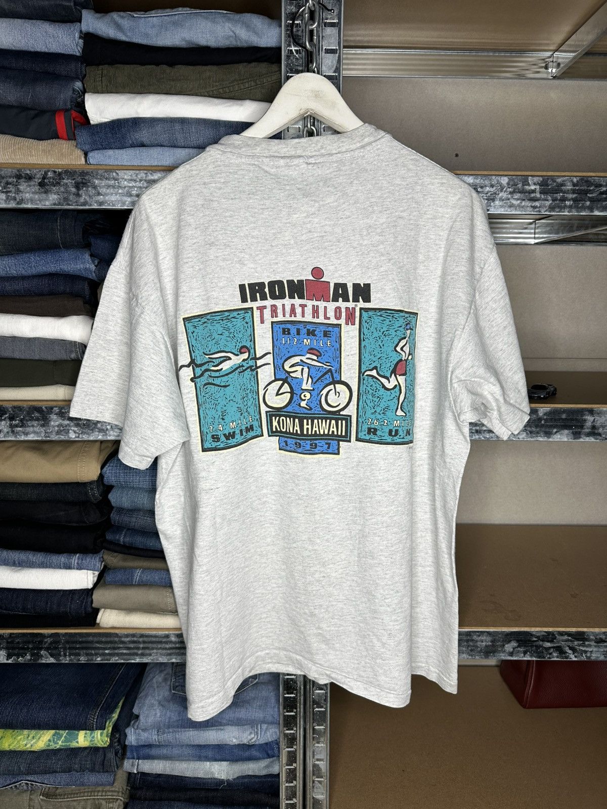 Hanes Ironman Triathlon Kona Hawaii 1997 Vintage T Shirt XL Size US XL / EU 56 / 4 - 2 Thumbnail