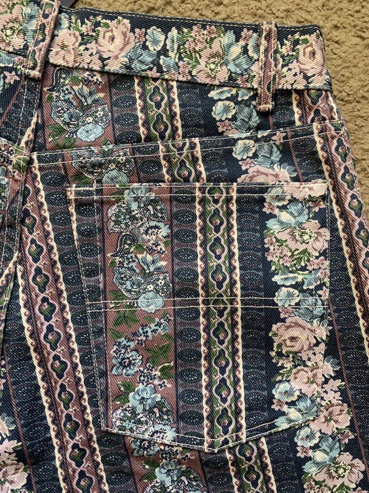 Noah NOAH 90’s STYLE DENIM STRIPED FLORAL SHORTS Size US 30 / EU 46 - 6 Thumbnail
