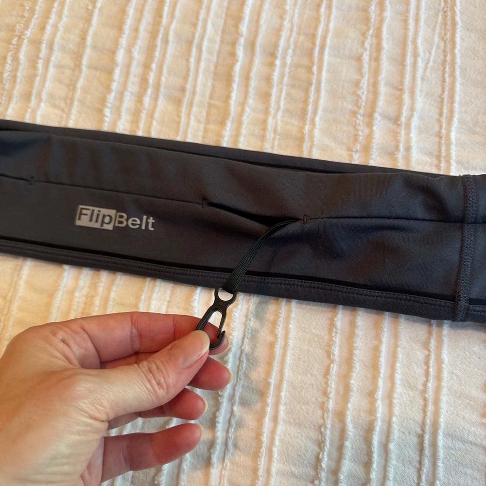 Other FlipBelt Gray Running Belt 16” across size medium Size ONE SIZE - 2 Thumbnail