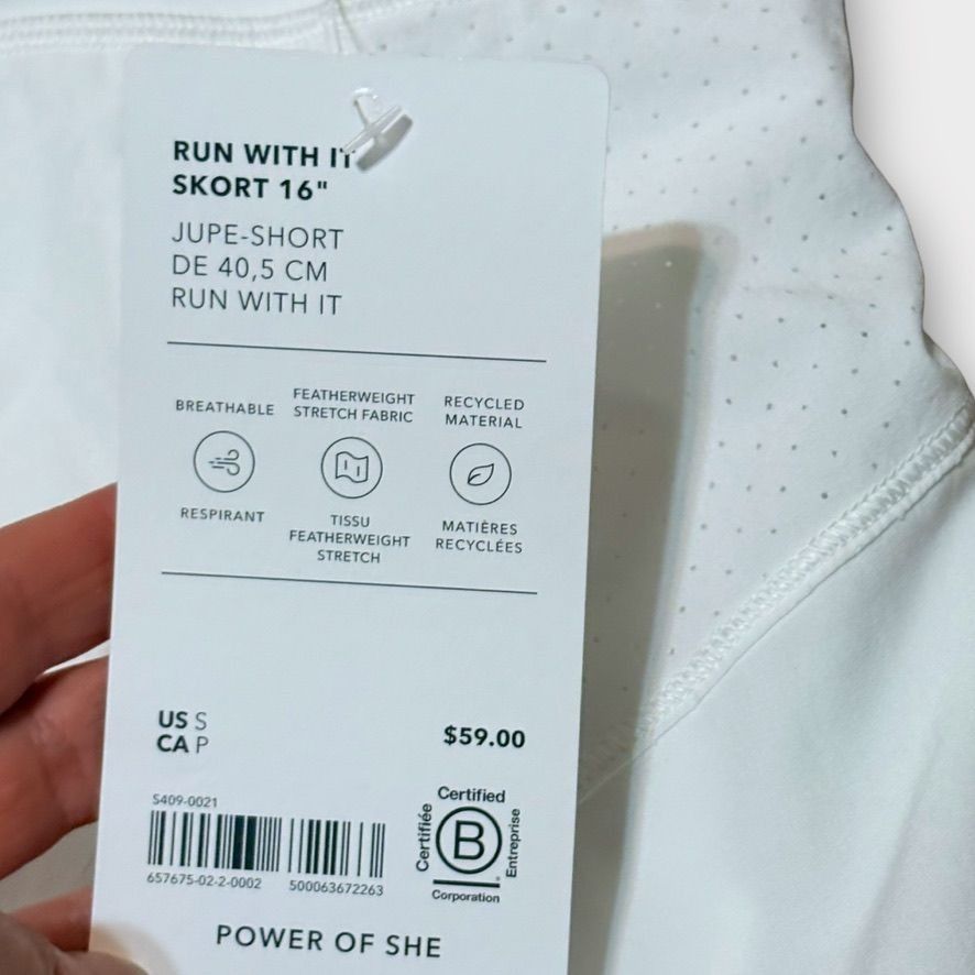 Athleta NWT Athleta Tennis skirt S 16" White Lined Pockets Run w/ It Size 27" / US 4 / IT 40 - 5 Thumbnail