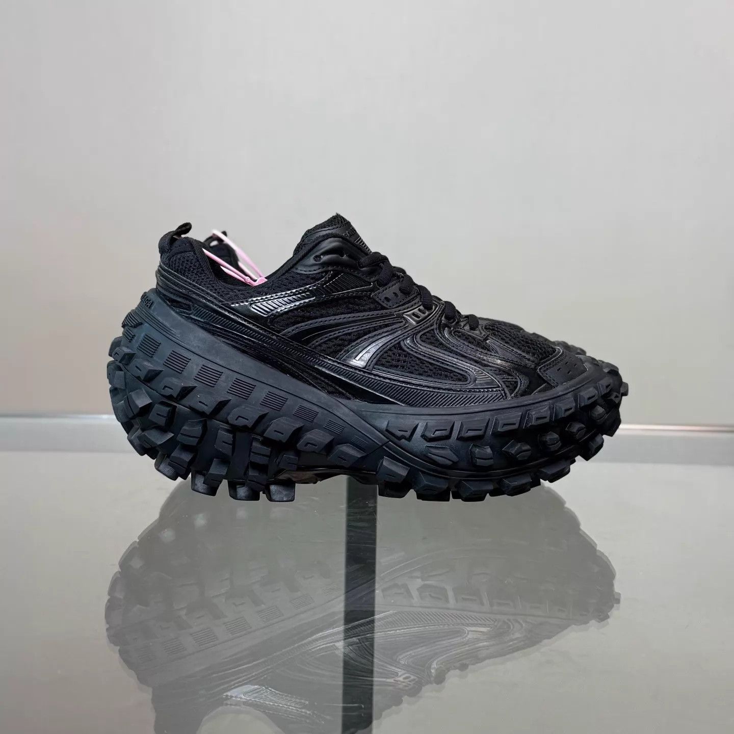 Balenciaga Balenciaga Defender Black Vintage Tire Shoes 38 99 Box & Acc Size US 8 / IT 38 - 4 Thumbnail