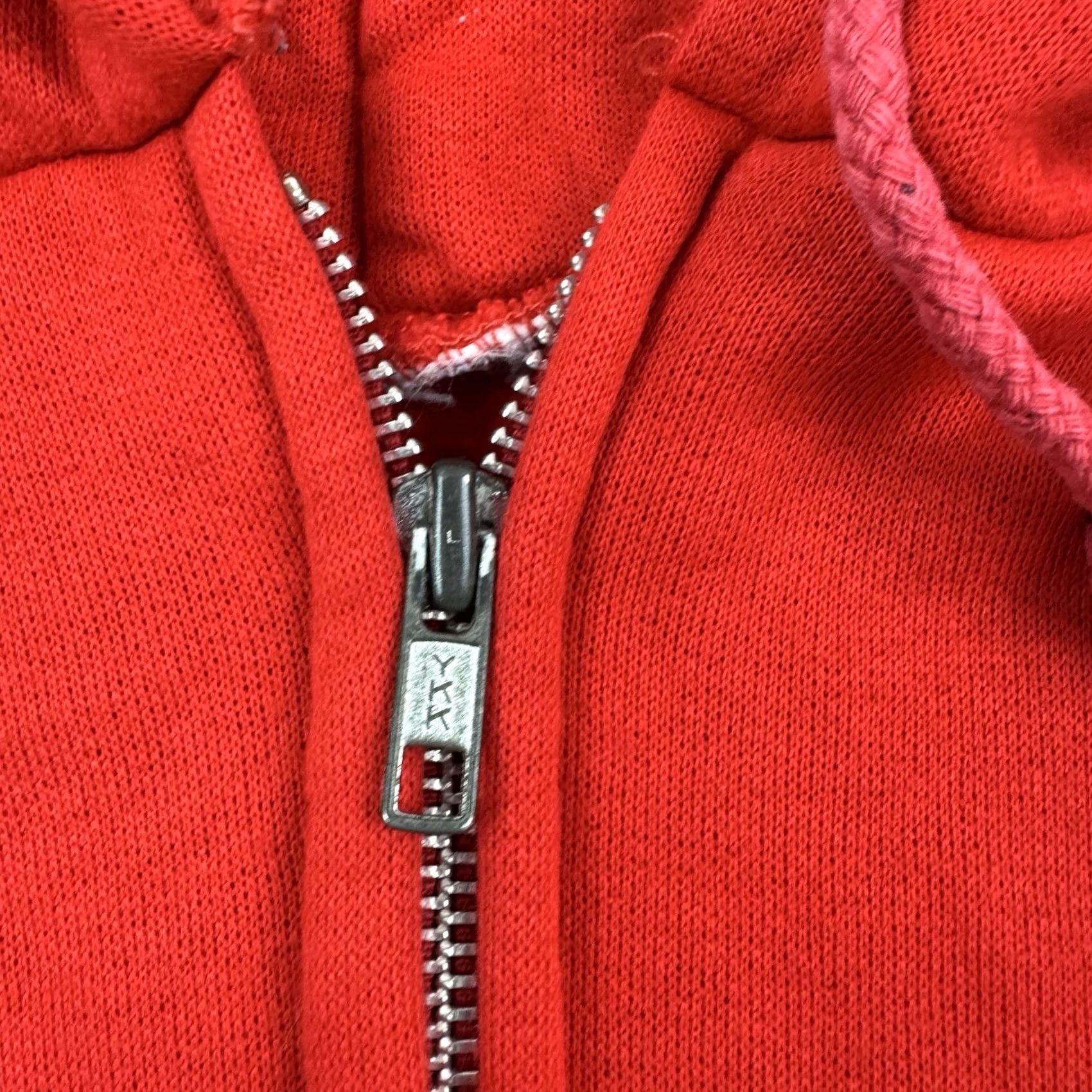 Vintage VINTAGE Full Zip Hoodie Mens Adult Medium Red Sweatshirt Pockets 90s 80s USA Cotton Blend Size US M / EU 48-50 / 2 - 6 Thumbnail