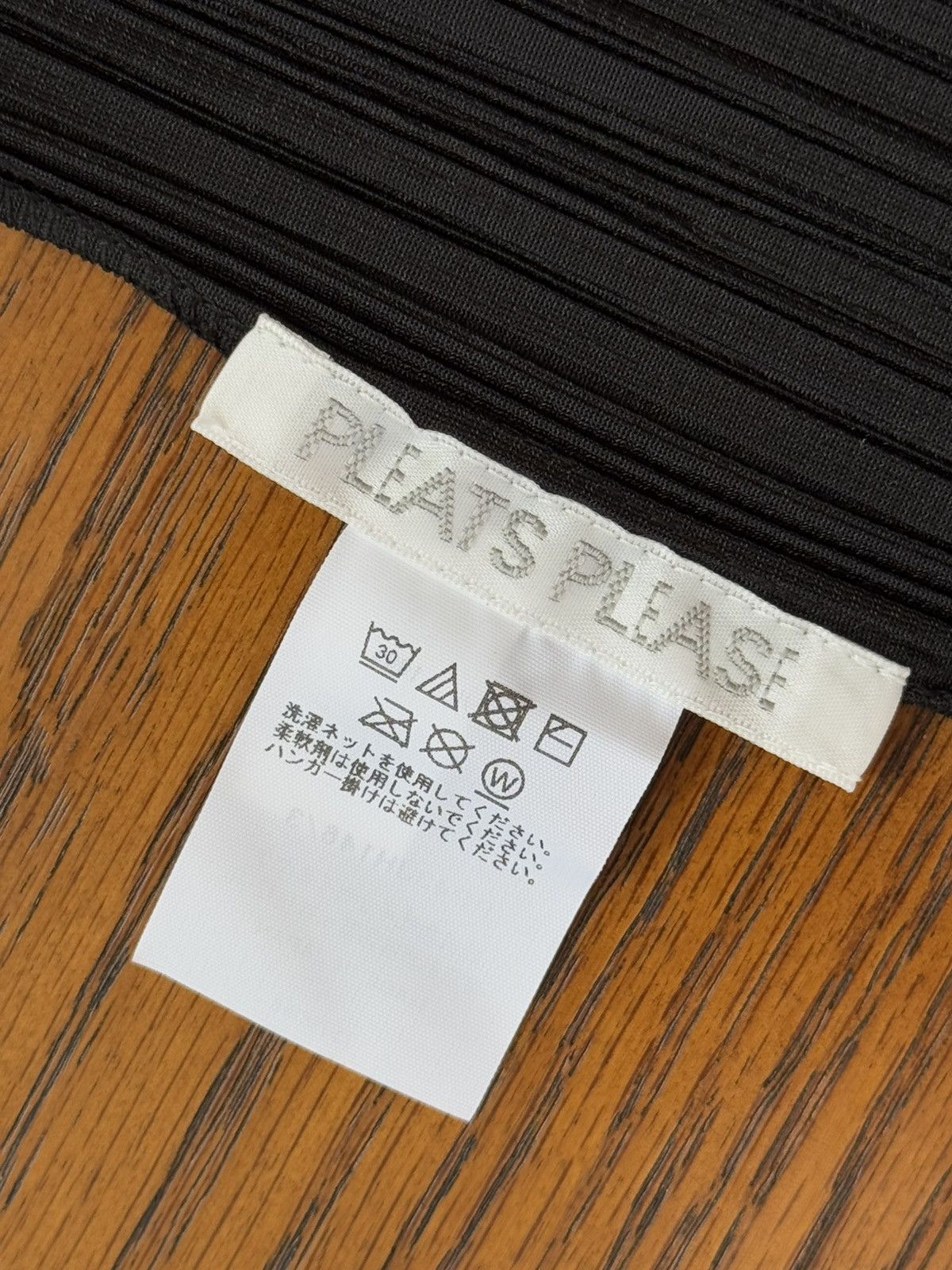 Issey Miyake × Pleats Please Issey Miyake Pleats Please ISSEY MIYAKE Dress Monthly Colors Size M / US 6-8 / IT 42-44 - 9 Thumbnail