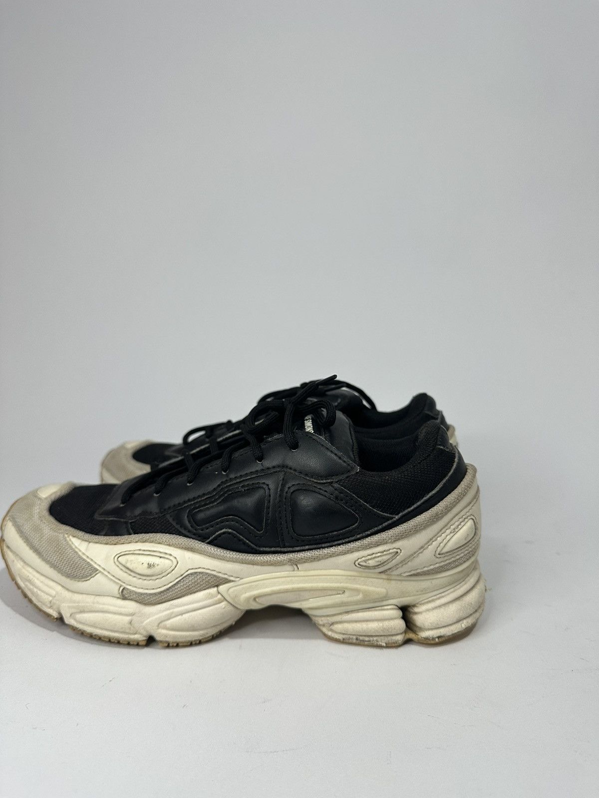 Adidas × Raf Simons Adidas X Raf Simons Ozweego 2 Cream White Low Top Sneakers. Size US 7 / EU 40 - 3 Thumbnail