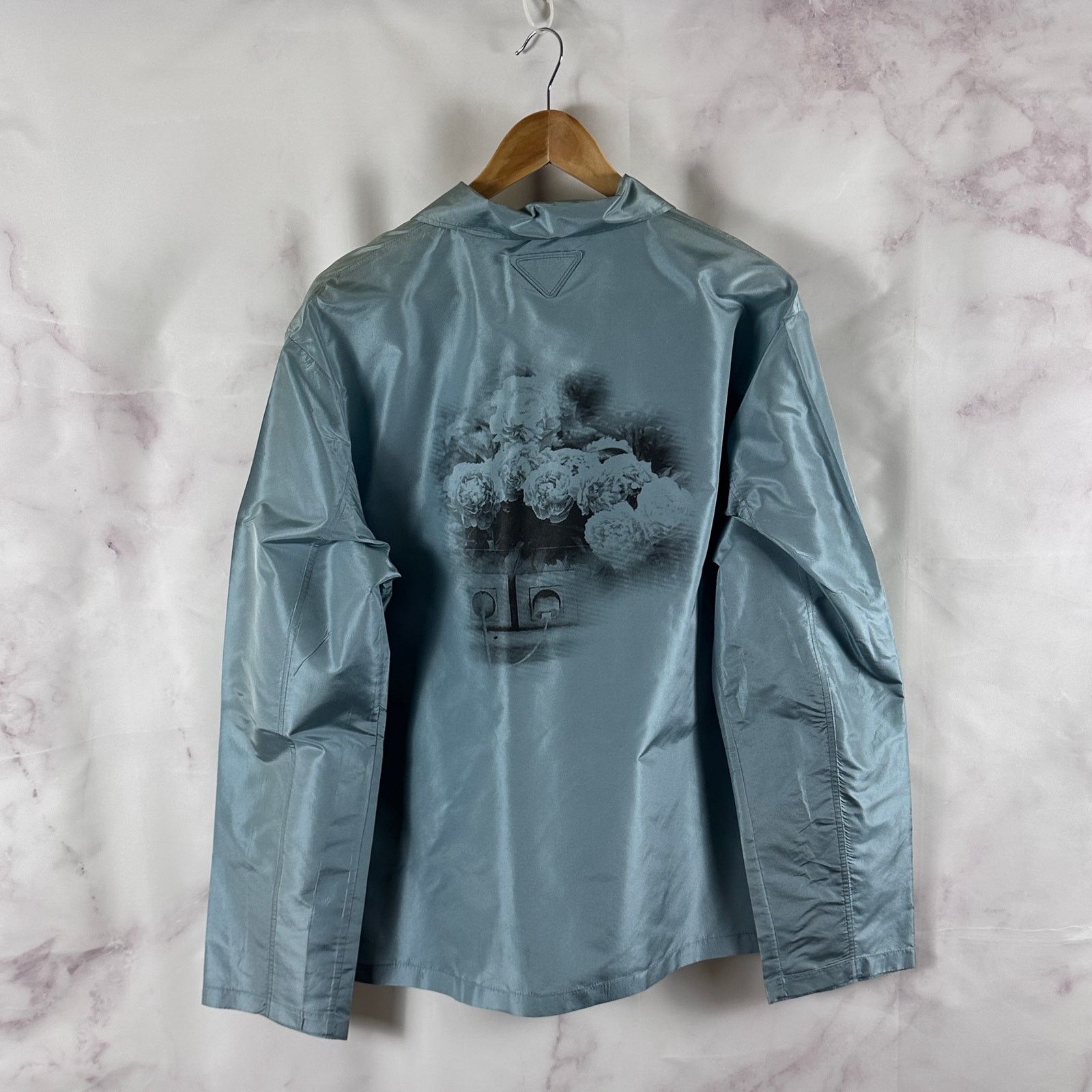 Prada A/W22 Blue Silk Printed Button-Up Size US M / EU 48-50 / 2 - 13 Thumbnail