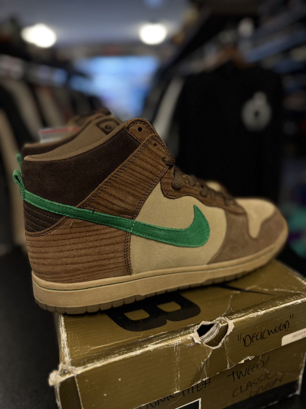 Nike Nike SB Dunk High Premium Tweed Classic Green Wood Deck (11) Size US 11 / EU 44 - 2 Thumbnail