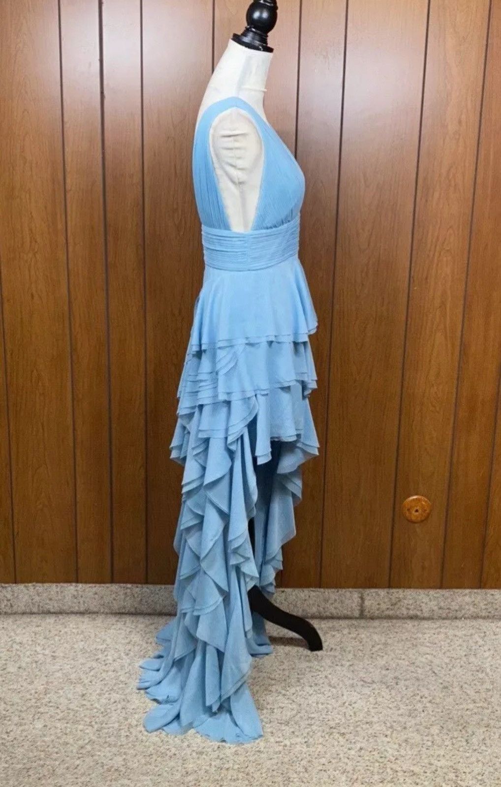 Alice + Olivia Alice + Olivia Asymmetric Ruffled Maxi Dress size 4 Size S / US 4 / IT 40 - 12 Thumbnail