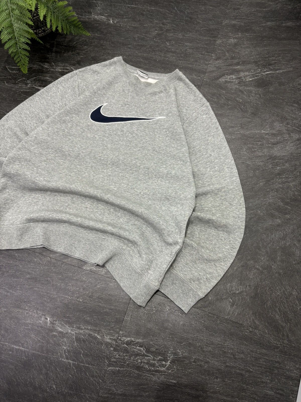 Nike 00s Nike Vintage Oversized Sweatshirt Big Swoosh Logo Rare Size US S / EU 44-46 / 1 - 3 Thumbnail