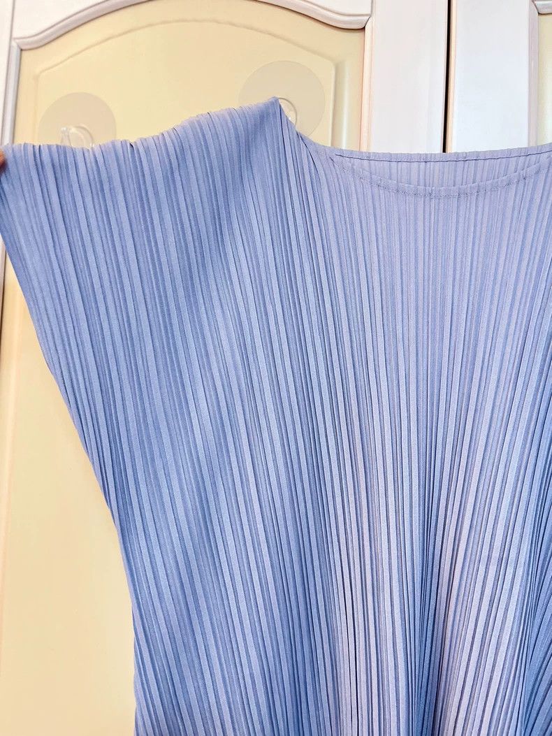 Issey Miyake Issey Miyake Purple dress Size L / US 10 / IT 46 - 2 Thumbnail