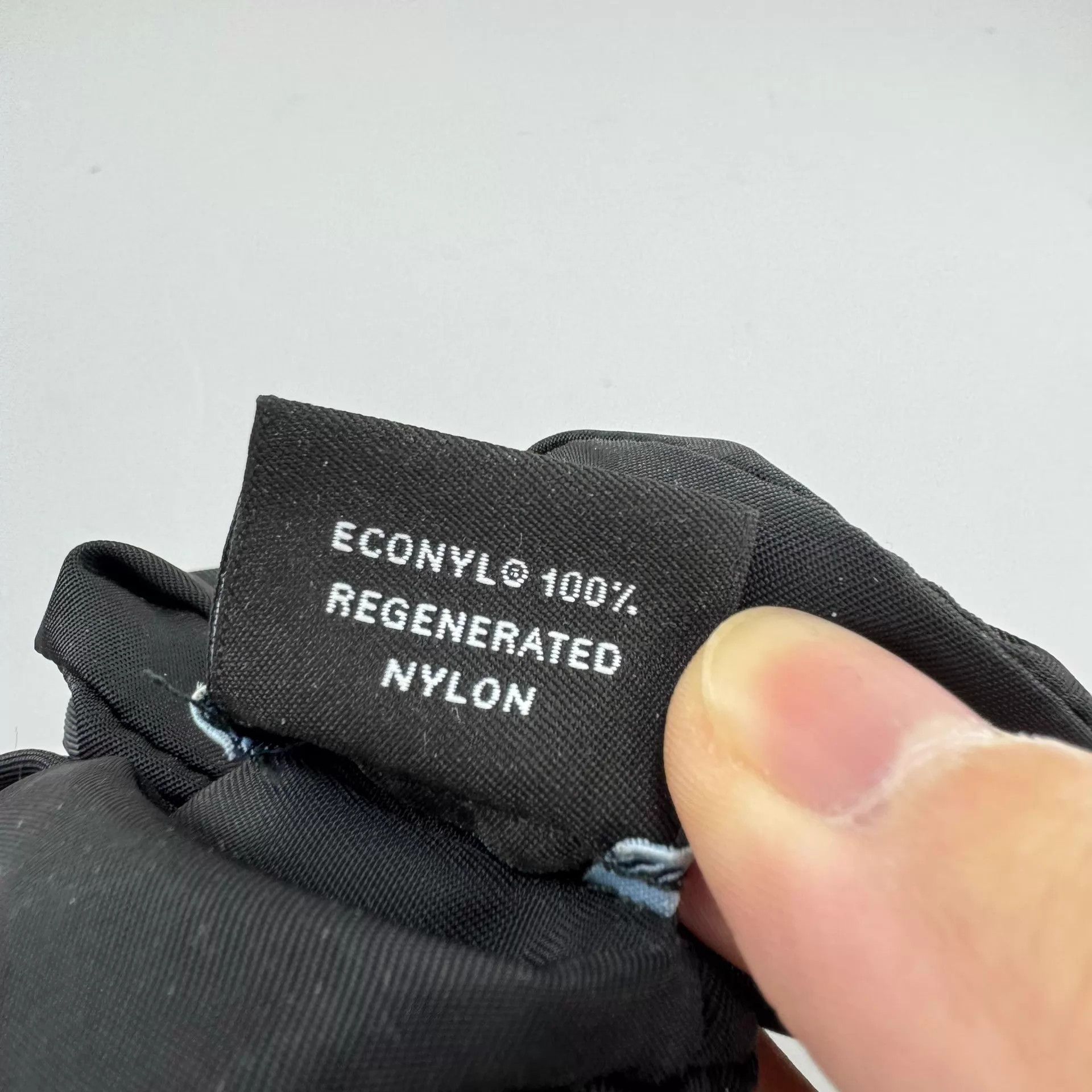 Prada Prada Triangle Logo Nylon Hair Tie Onesize New Size ONE SIZE - 6 Thumbnail