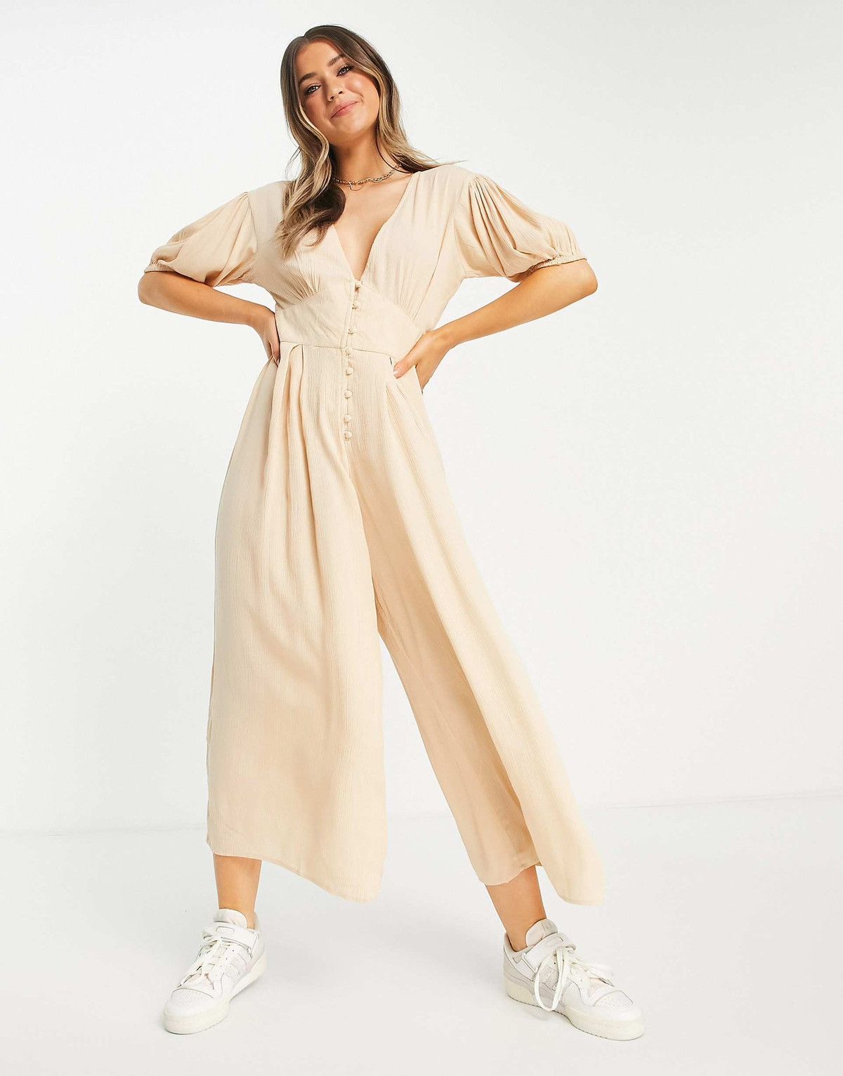 Asos ASOS Design Crinkle tea Jumpsuit Puff Sleeve in Stone NWT Size M / US 6-8 / IT 42-44 - 1 Thumbnail