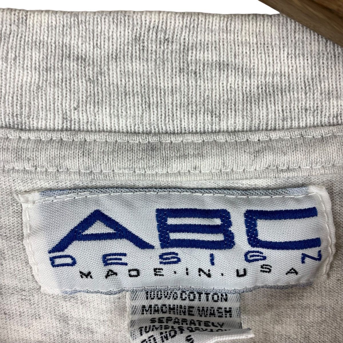 Other Vintage 90s ABC STORE hawaii big logo Surfing tee Size US S / EU 44-46 / 1 - 4 Thumbnail