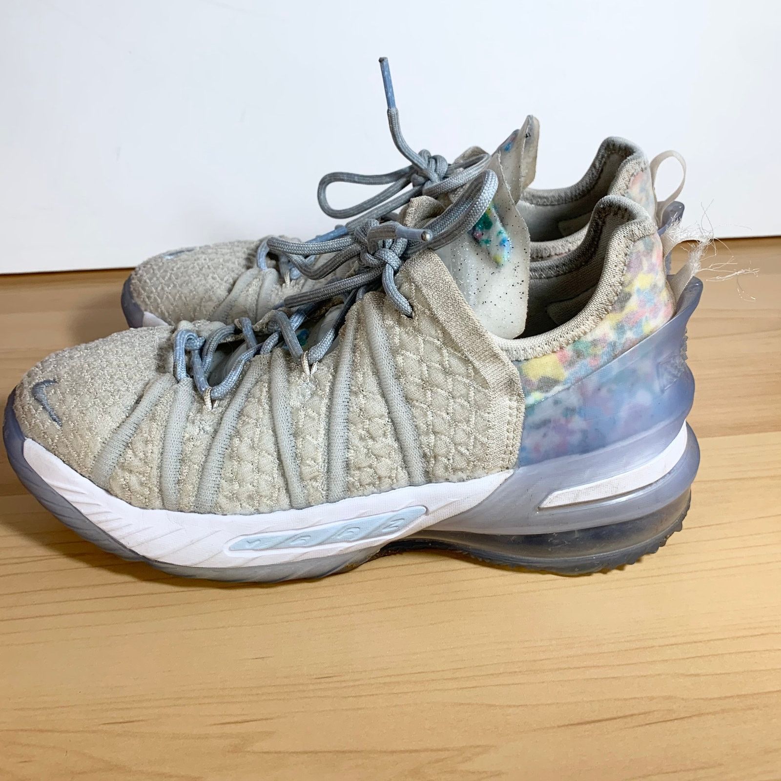 Nike Nike LeBron Size 4Y / 36EU / 5.5Women US Size US 5.5 / IT 35.5 - 13 Thumbnail