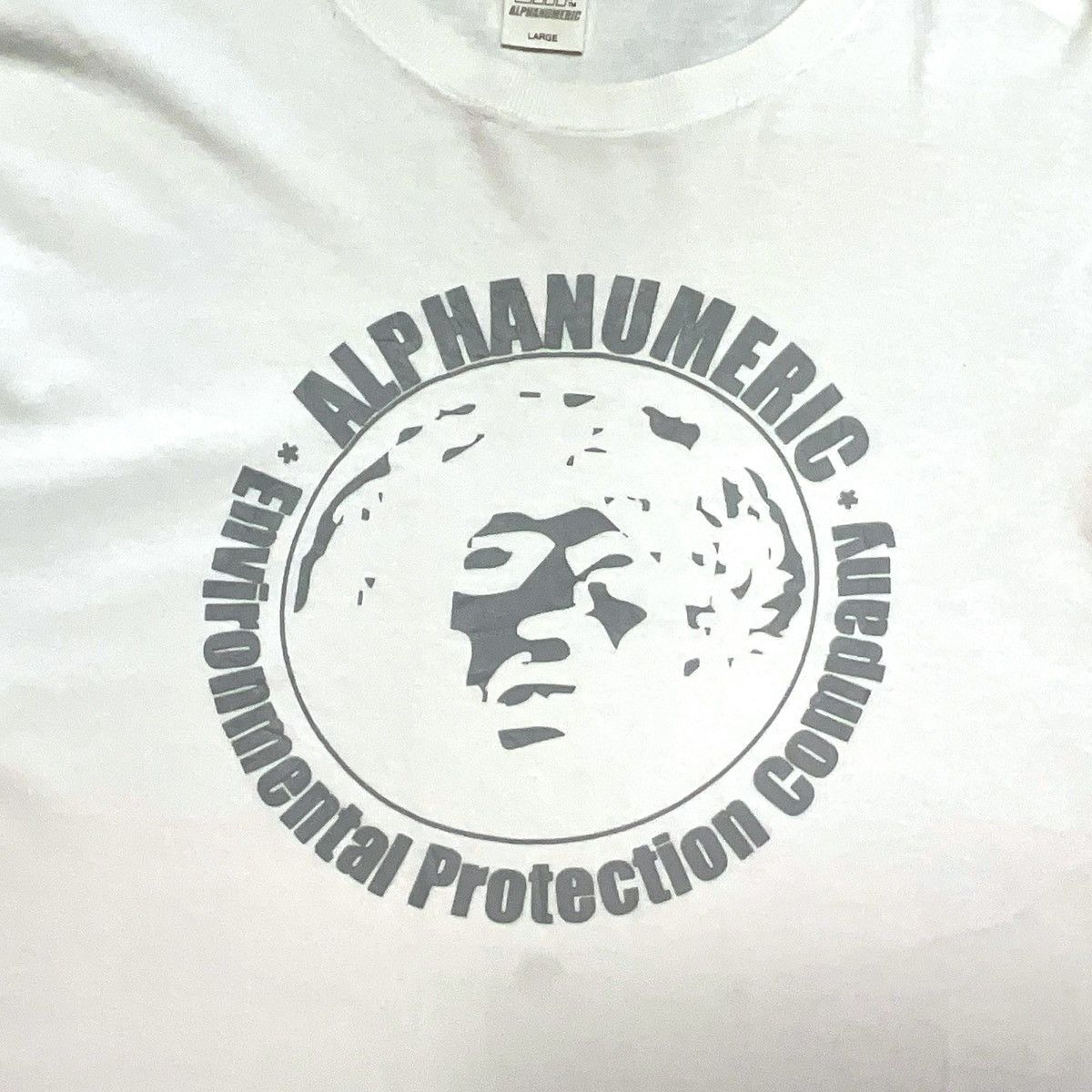 Alphanumeric ALPHANUMERIC Long sleeve White tee Size US L / EU 52-54 / 3 - 4 Thumbnail