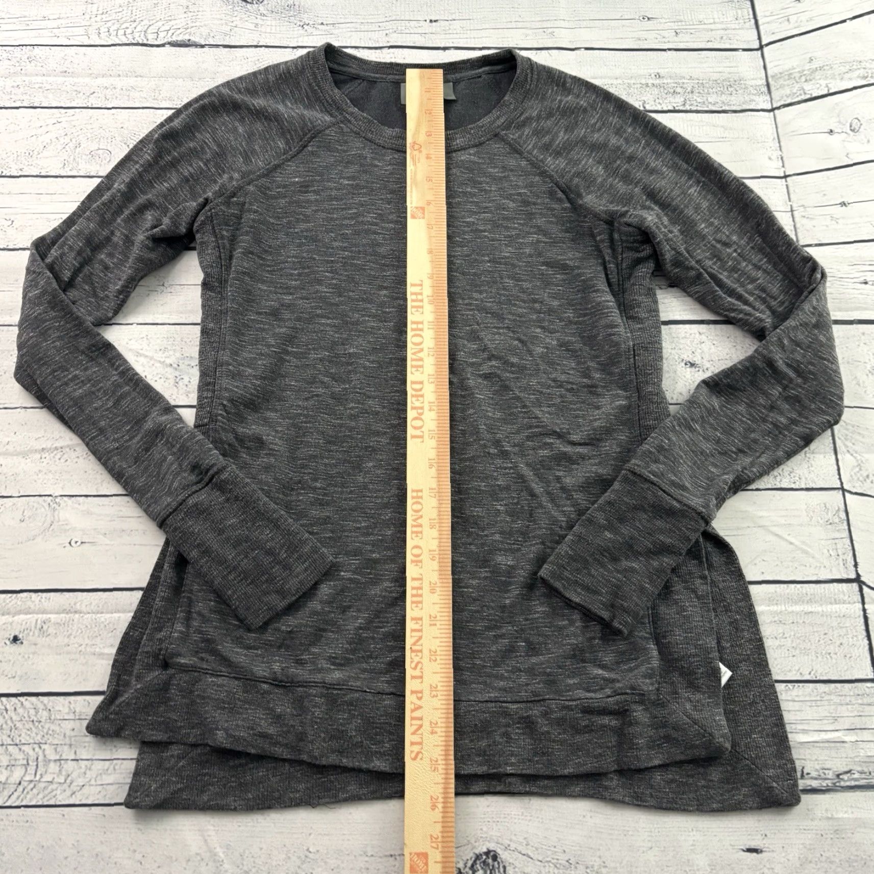 Athleta Athleta Sweatshirt Long Sleeve Gray Slit Sleeve Women's Small Pullover Activewear Women XS? Wait, need to choose. Size S / US 4 / IT 40 - 4 Thumbnail