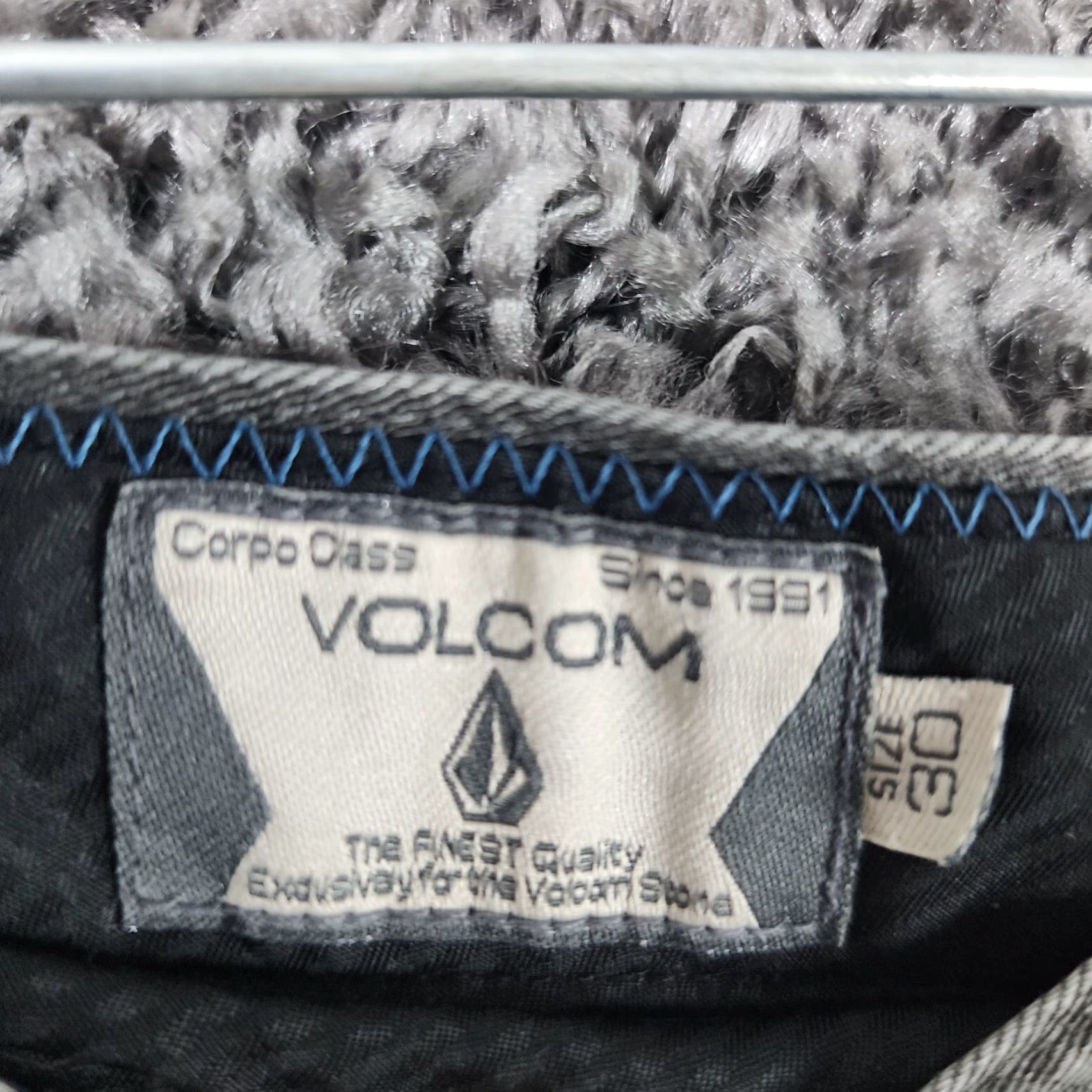 Volcom VOLCOM Gray Chino Shorts Adult Regular Size 30 Mens Size US 30 / EU 46 - 3 Thumbnail