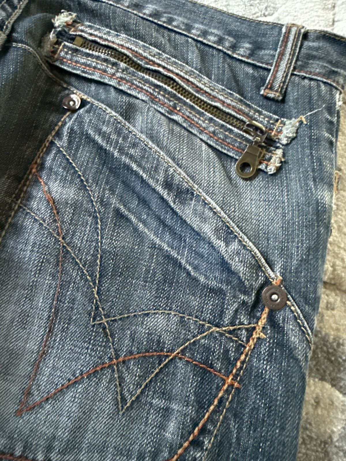 If Six Was Nine Ikka Japan Paneled Cut & Sew Claw Mark Fade Wash Jeans Size US 32 / EU 48 - 17 Thumbnail