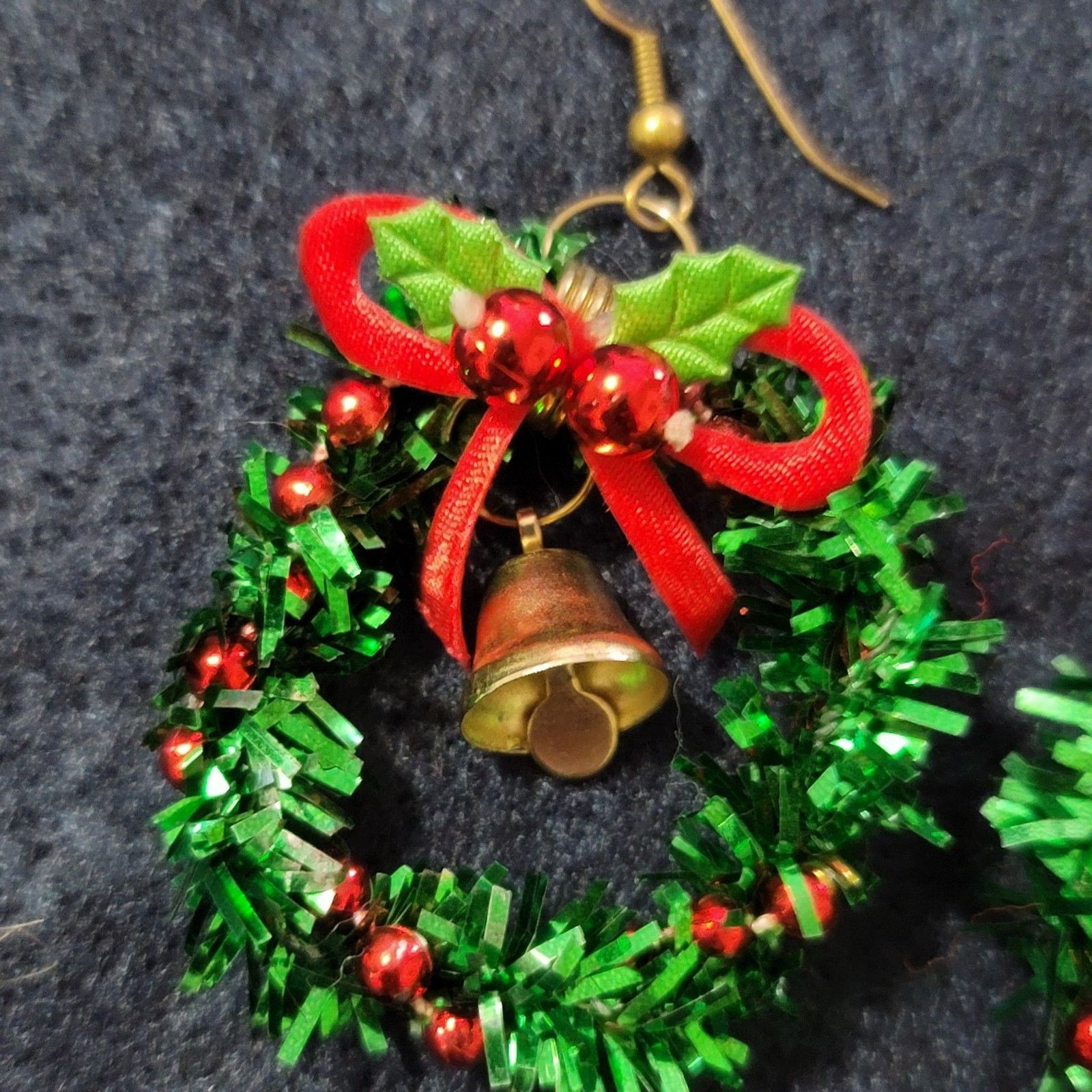 The Unbranded Brand Vtg CHRISTmas Wreath Bell Hoop Earrings Size ONE SIZE - 2 Thumbnail