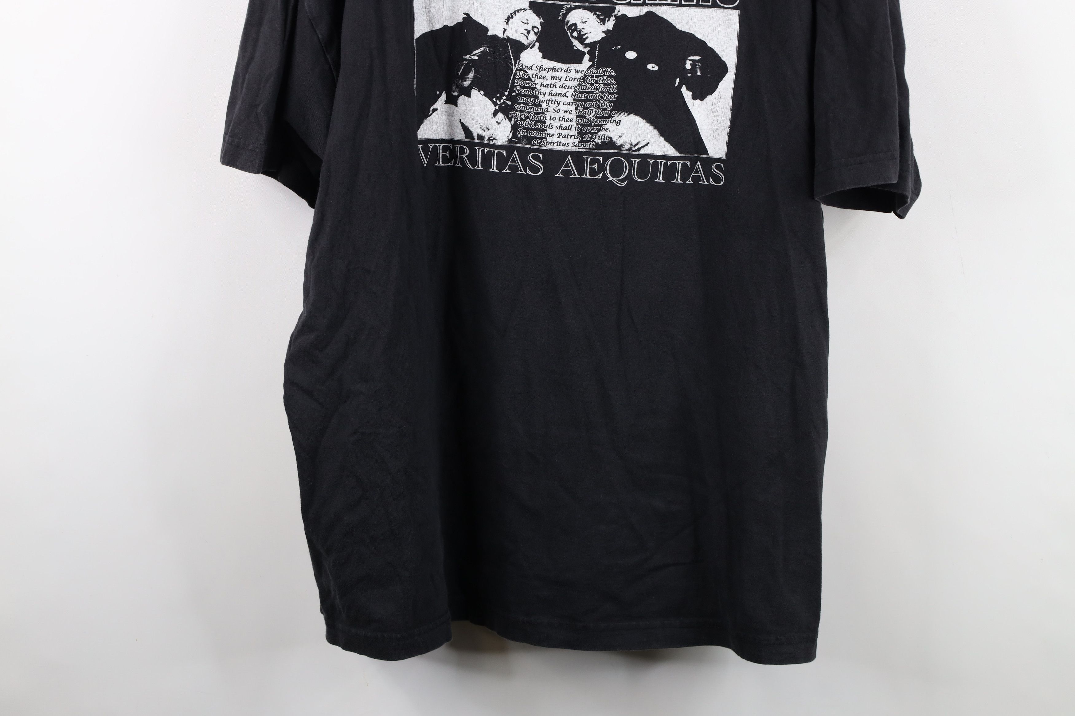 Vintage Vintage 90s The Boondock Saints Veritas Aequitas T-Shirt Size US XXL / EU 58 / 5 - 3 Thumbnail