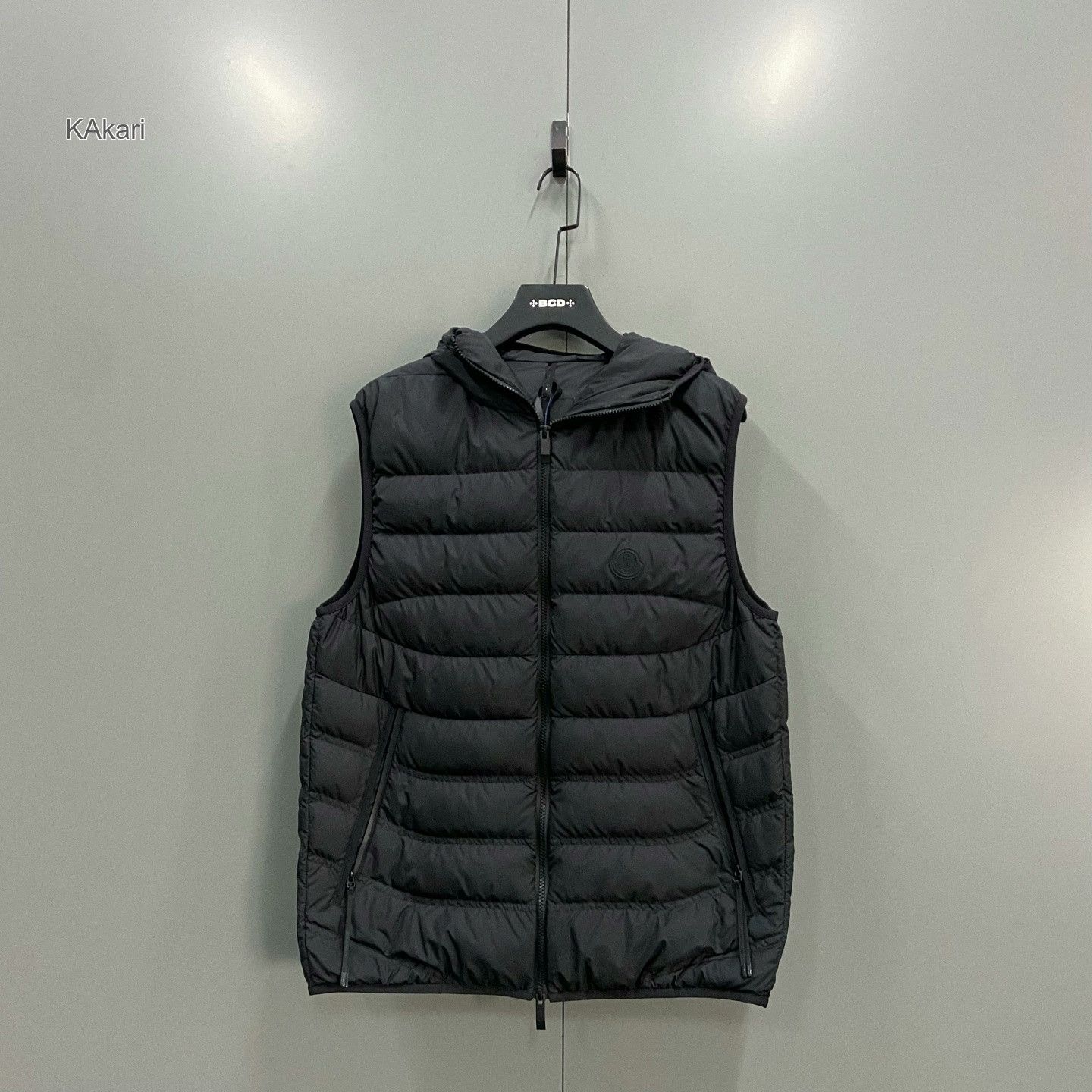 Moncler Moncler Nubiera Hooded Down Vest Size US M / EU 48-50 / 2 - 1 Preview