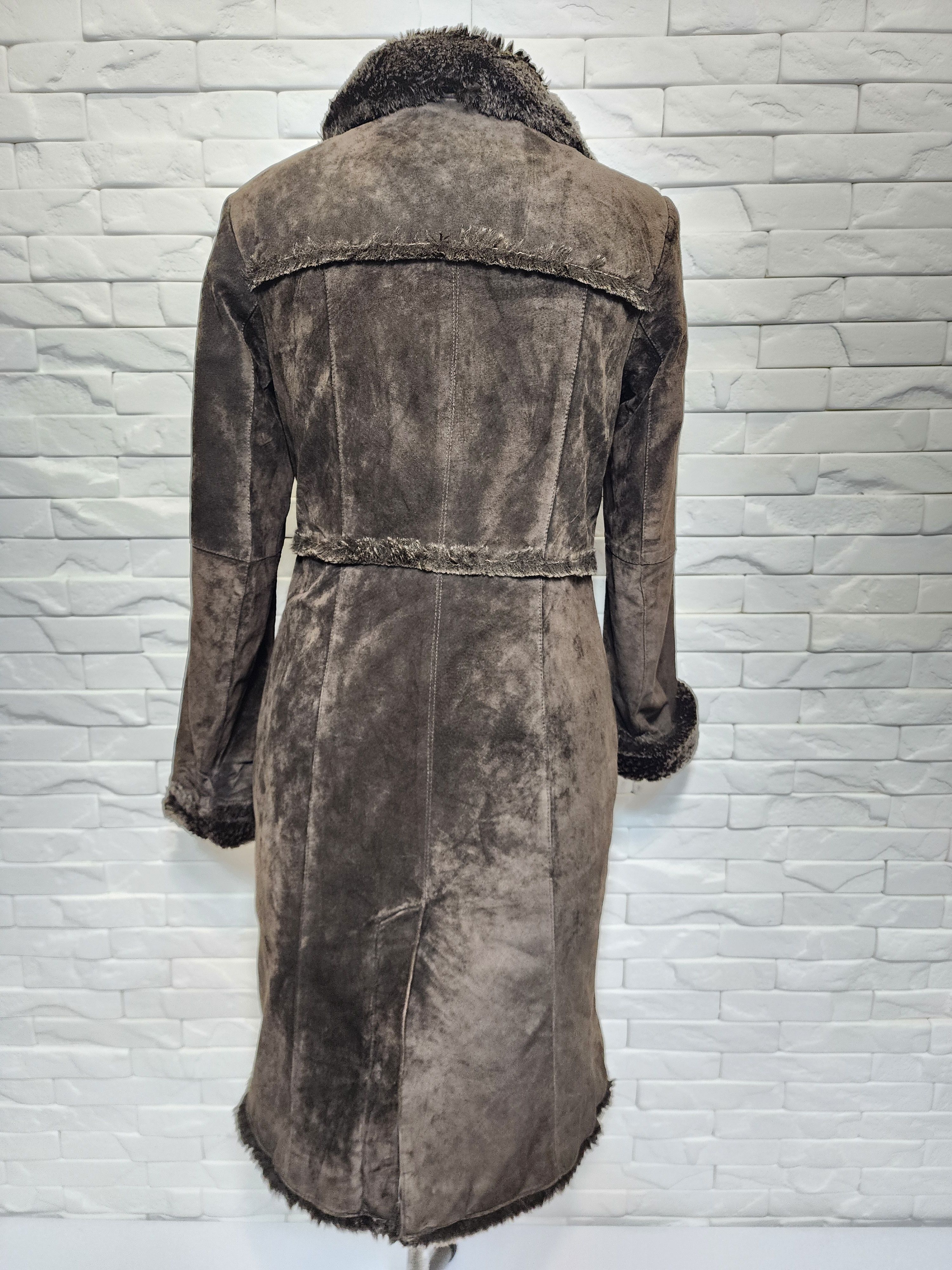 Genuine Leather Brown Leather Raincoat: Women's Long Vintage Suede Jacket Size M / US 6-8 / IT 42-44 - 6 Thumbnail