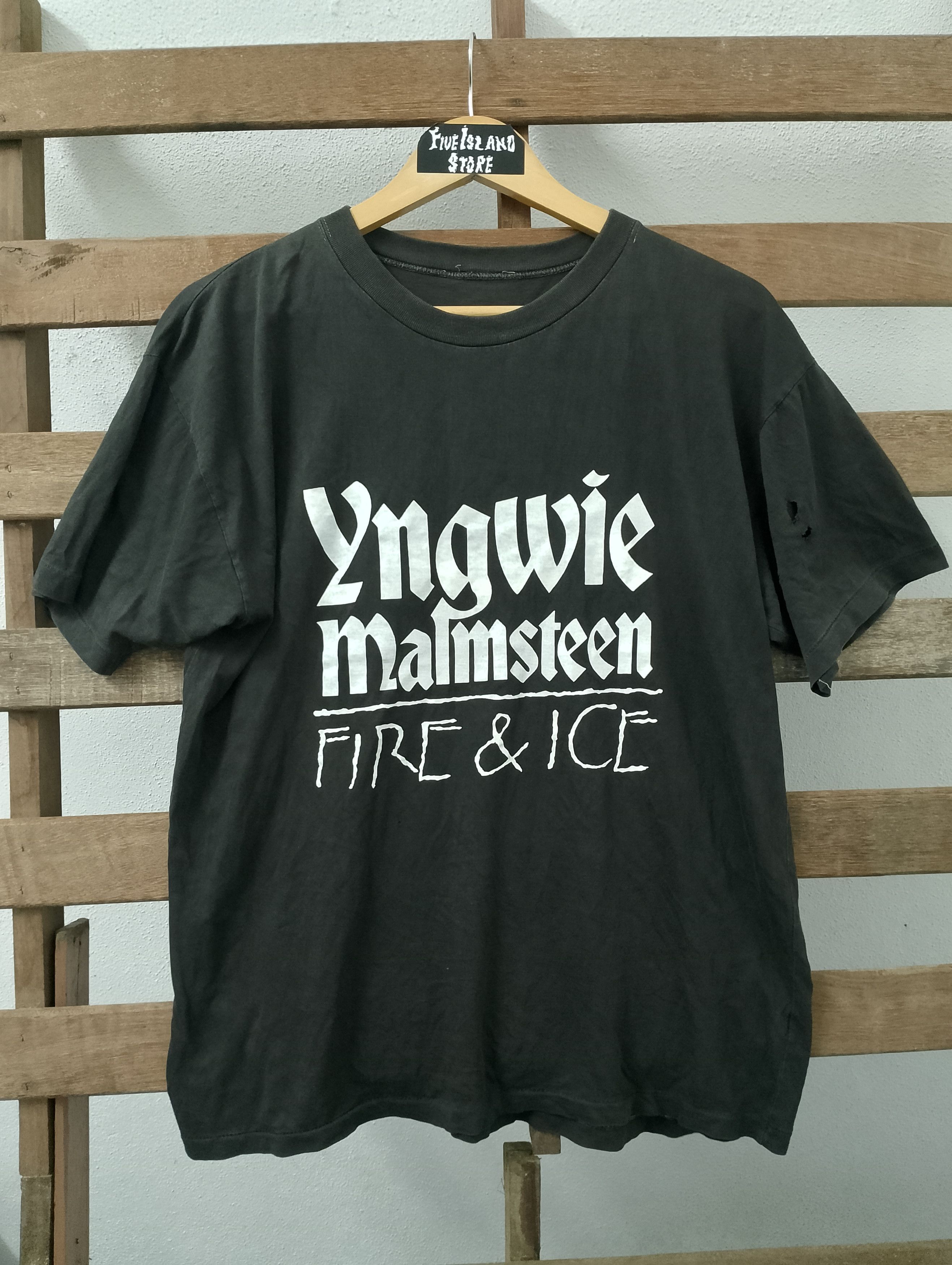 Band Tees × Vintage Vintage Yngwie Malmsteen Distress Band Tees Size US L / EU 52-54 / 3 - 1 Thumbnail